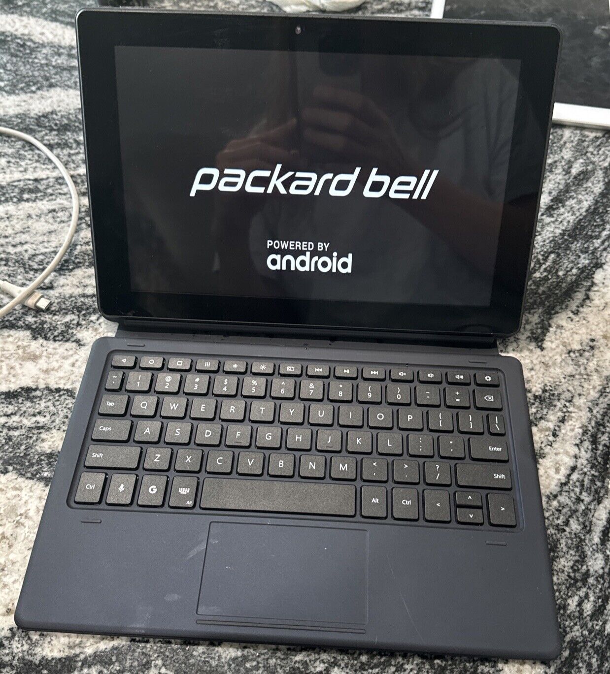 packard bell M10900 Air Book 10.1 Inch Tablet-Laptop With Keyboard 64GB PB WiFi
