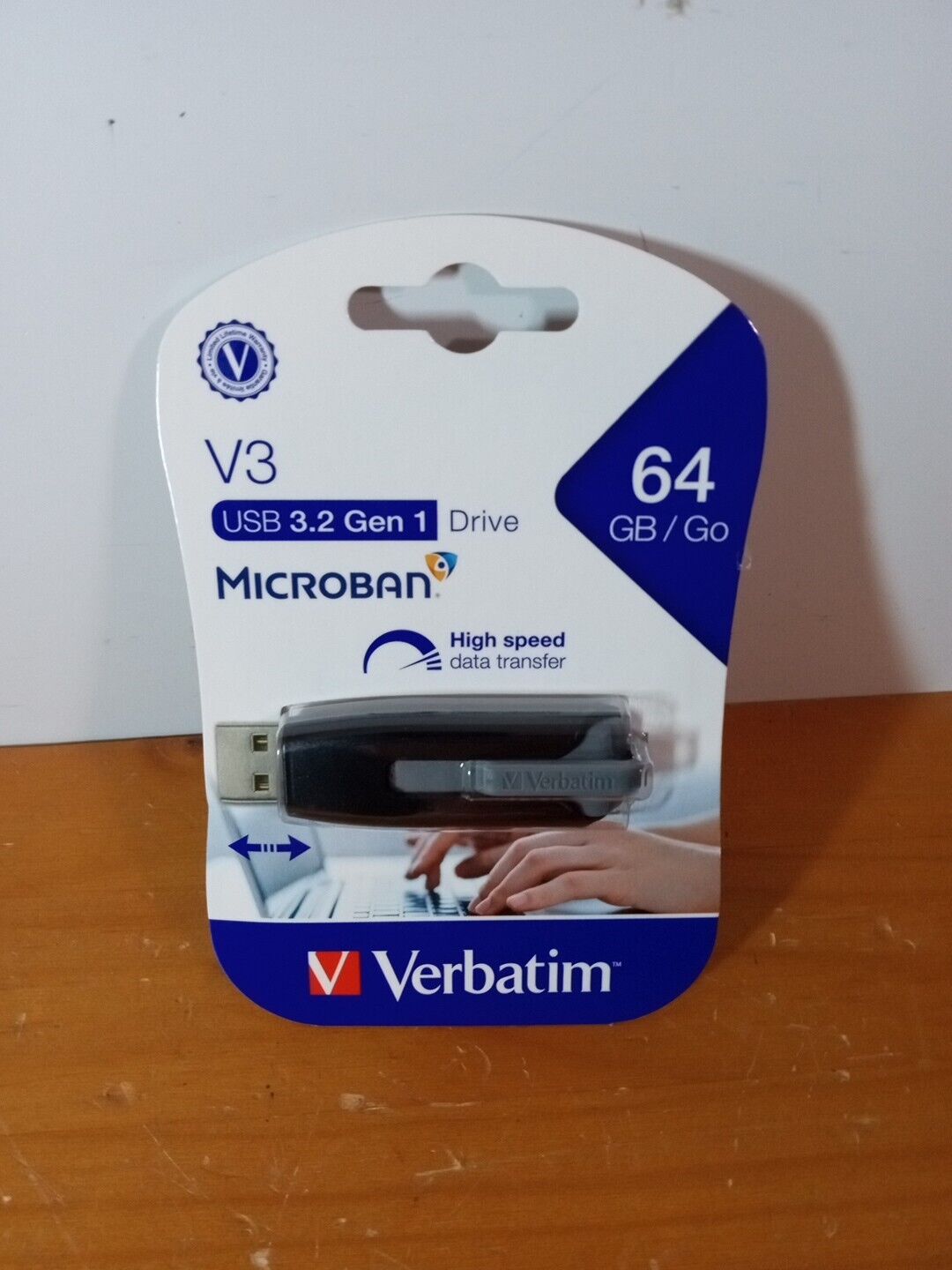 Verbatim Store \'n\' Go V3 64GB USB 3.2 Flash Drive Model 49174