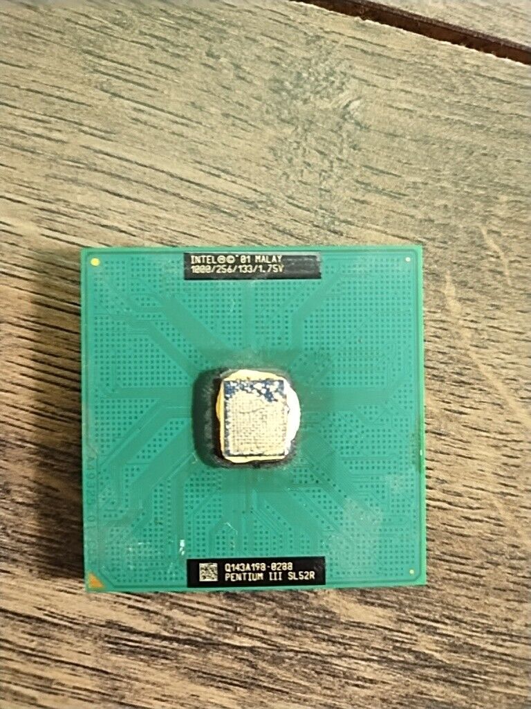 Vintage 2001 Intel Pentium III 1GHz SL52R - Socket 370 Pin Untested 