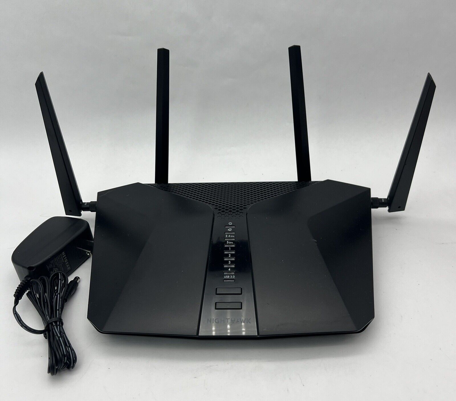 Netgear Nighthawk AX6 6-Stream AX4300 WiFi 6 Router Excellent Condition