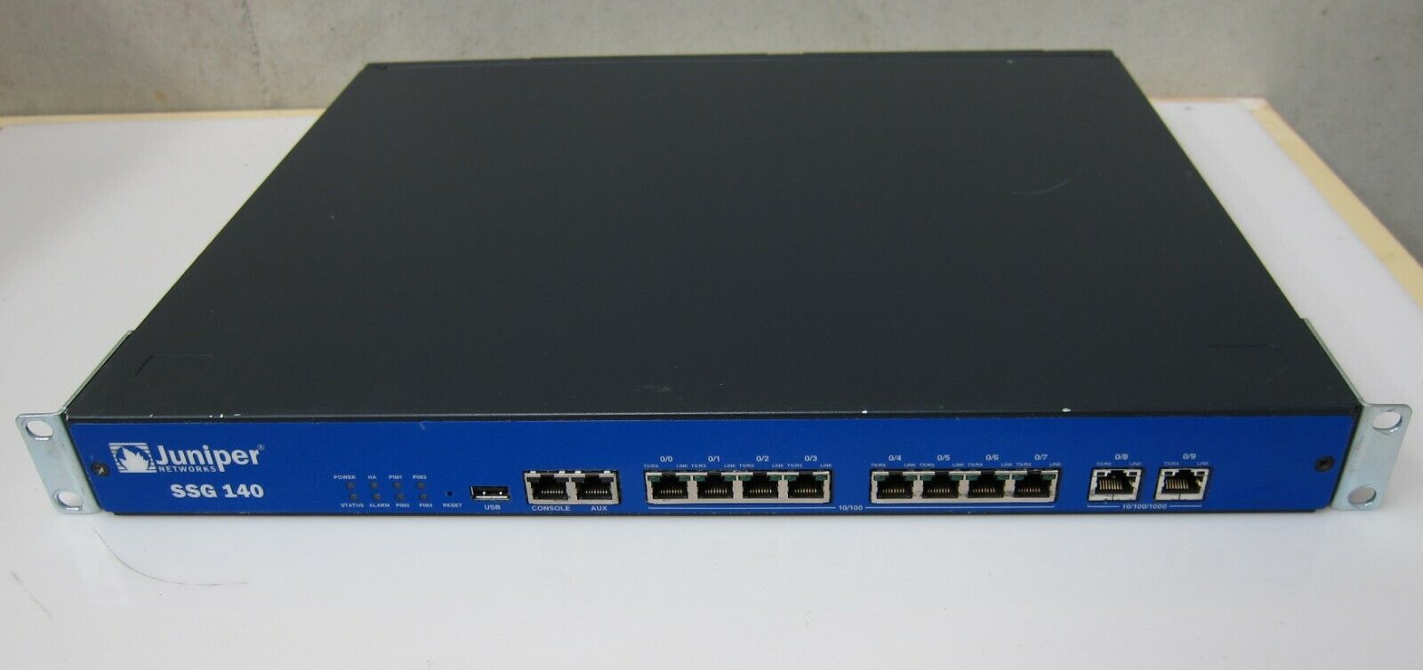 Juniper Networks SSG140 Secure Services Gateway Security Appliance SSG-140-SB