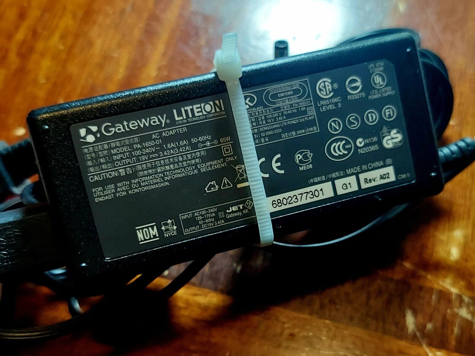 Genuine OEM Gateway LiteOn PA-1650 Power Supply AC Adapter for Laptop 19 v