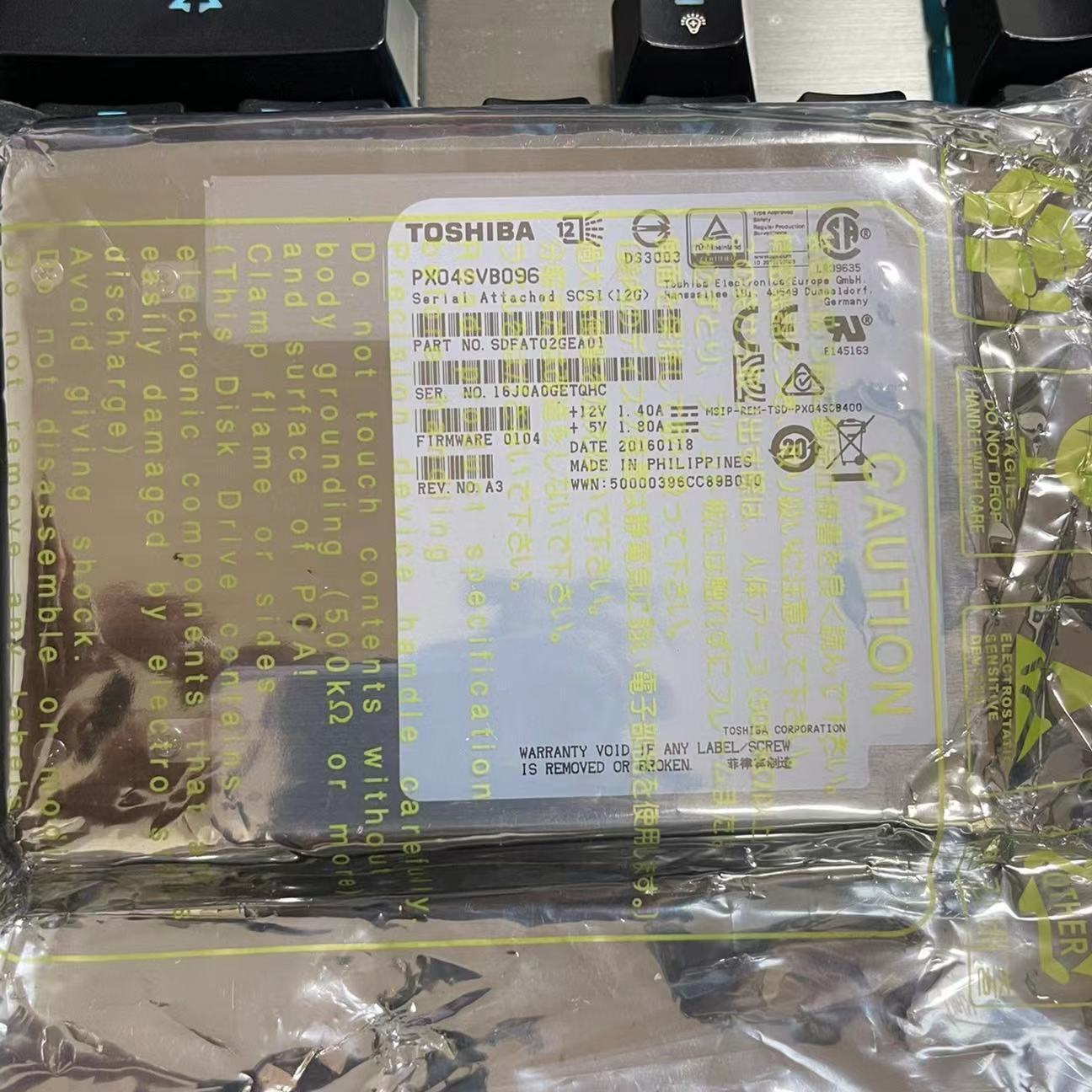TOSHIBA 960GB SSD SAS PX04SVB096 2.5\