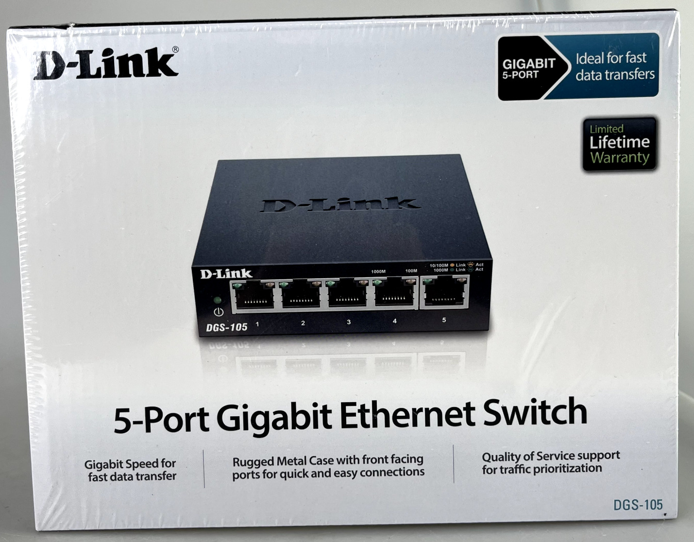 D-Link 5 Port Gigabit Unmanaged Metal Desktop Ethernet Switch DGS-105