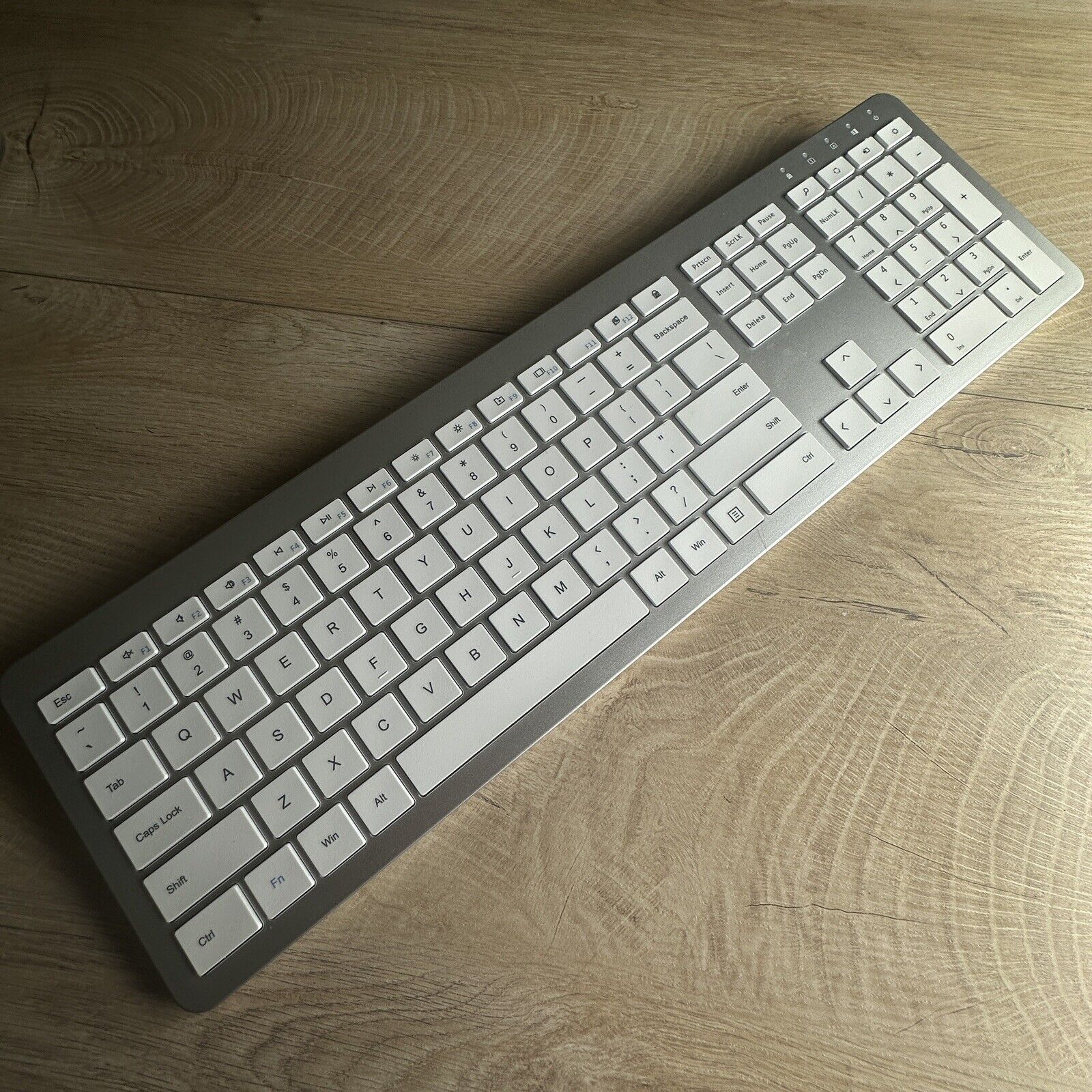 Seenda Full/Slim Wireless Keyboard SK38 Silver White with Dongle WORKS