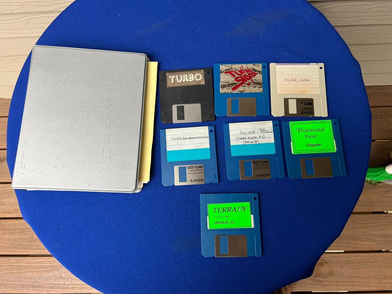 VTG Commodore AMIGA Computer Silver Terrain Animation Software Disks User Manual