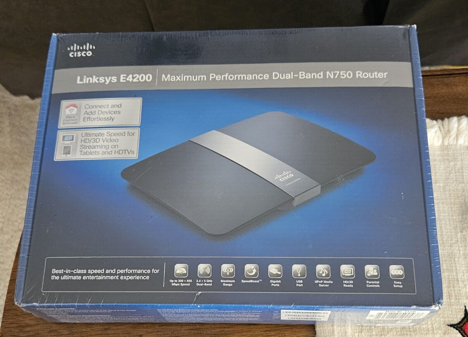 New Sealed Cisco Linksys E4200 DualBand 4 Gigabit Ports USB-Wireless N750 Router