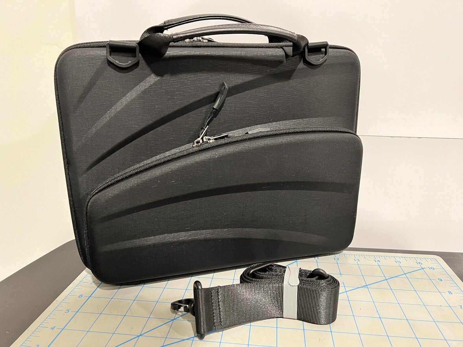 FINPAC 13-14 Inch Laptop Sleeve Case Briefcase Shoulder Bag with Black