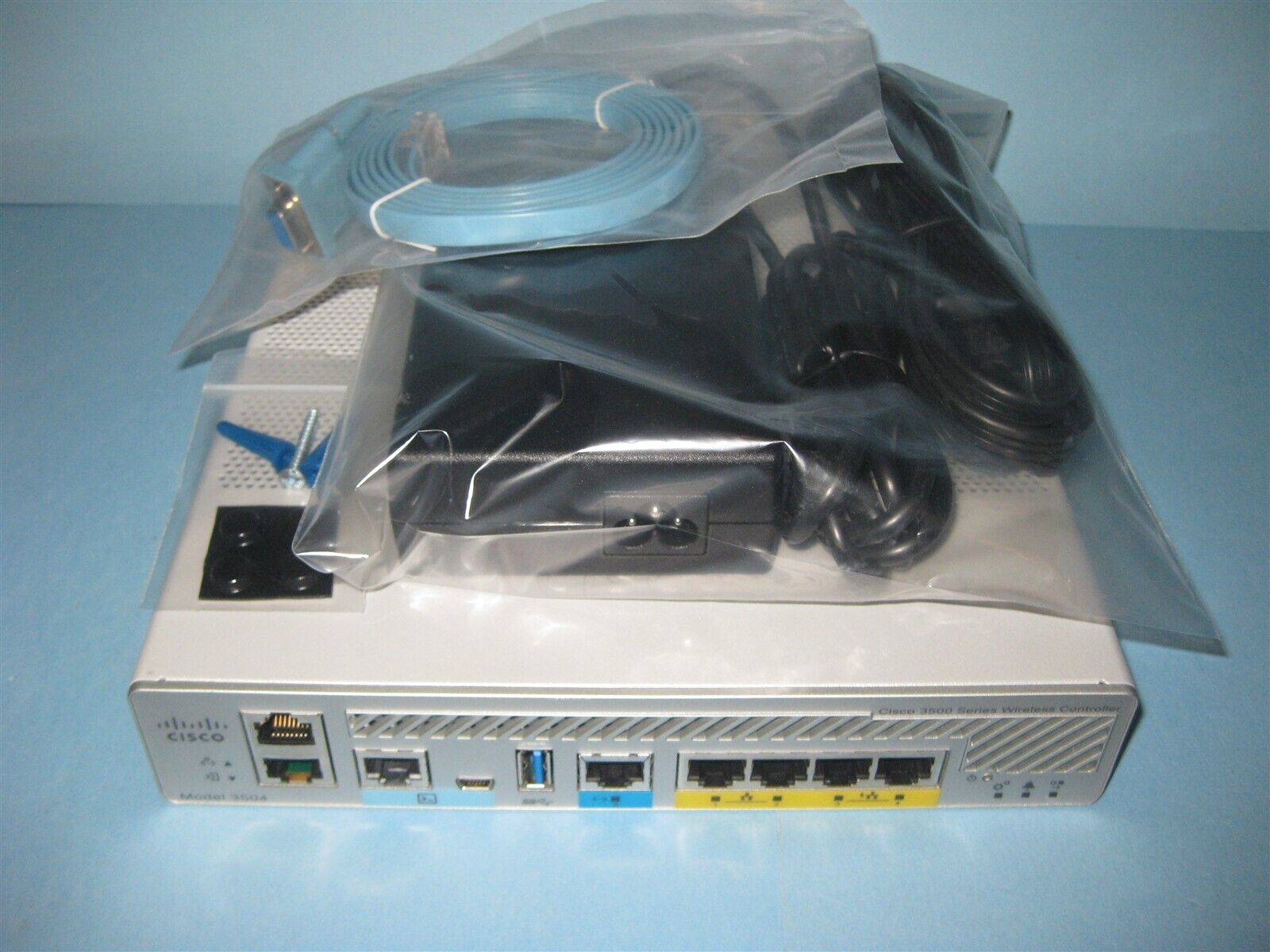 Cisco AIR-CT3504-K9 Aironet 3504 Wireless LAN Controller with AC Adapter