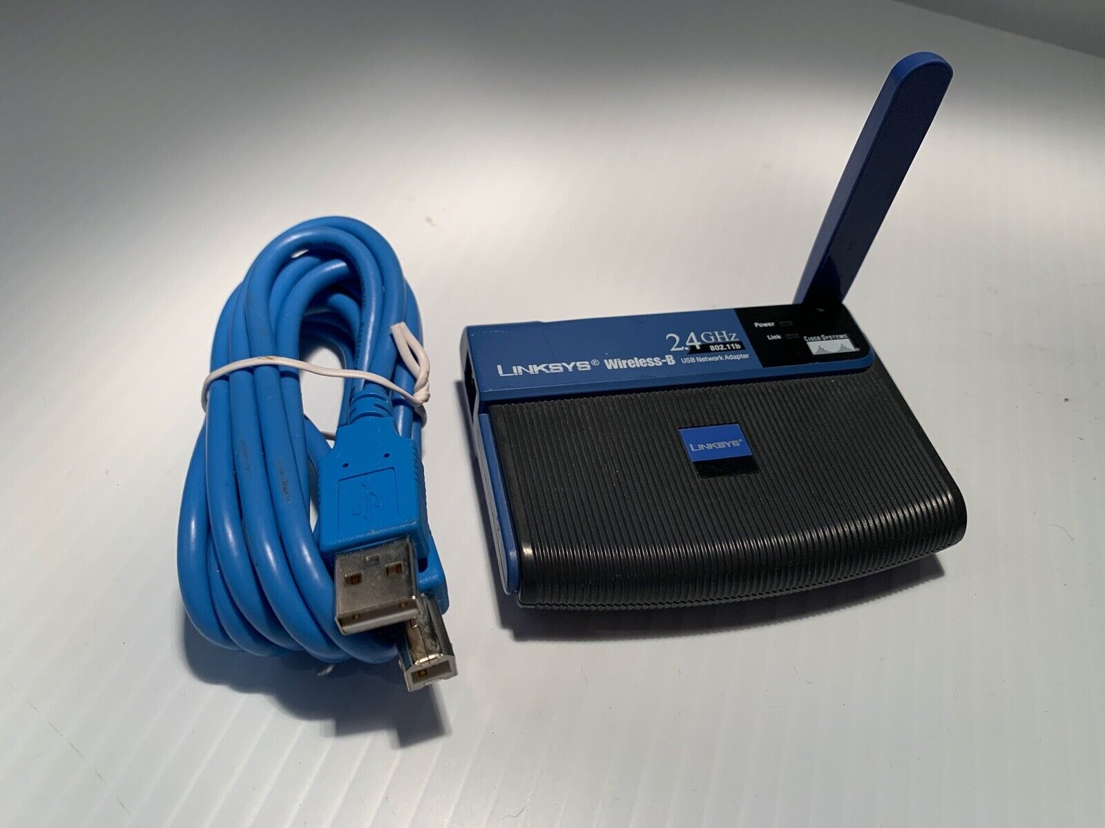 Linksys WUSB11v4 ver. 2.4 Ghz Wireless B USB Network Adapter w/ Cable 802.11b