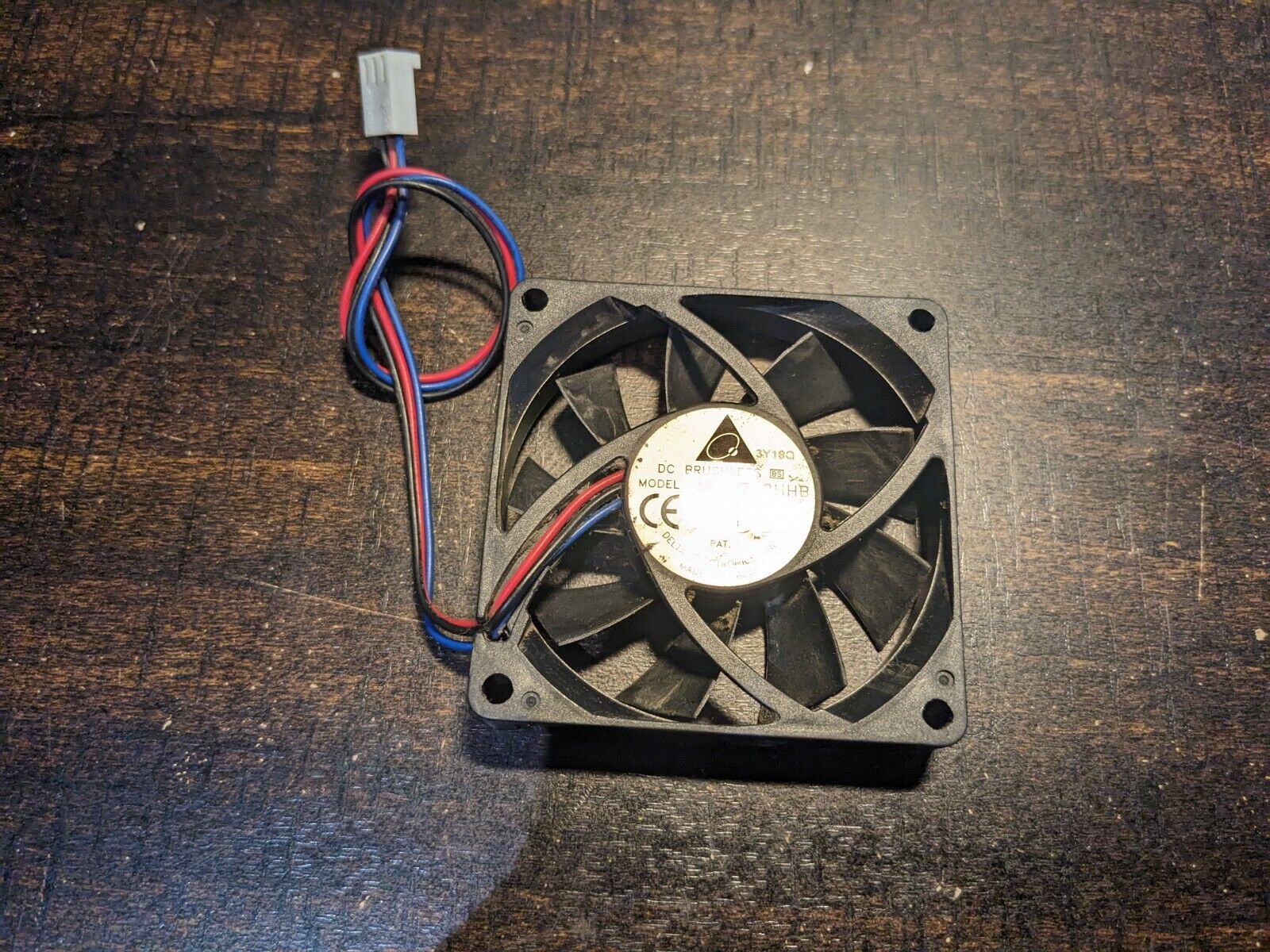 Delta AFB0712HHB DC12V 0.45A CPU Cooler 3-pin Brushless fan 6.5mm