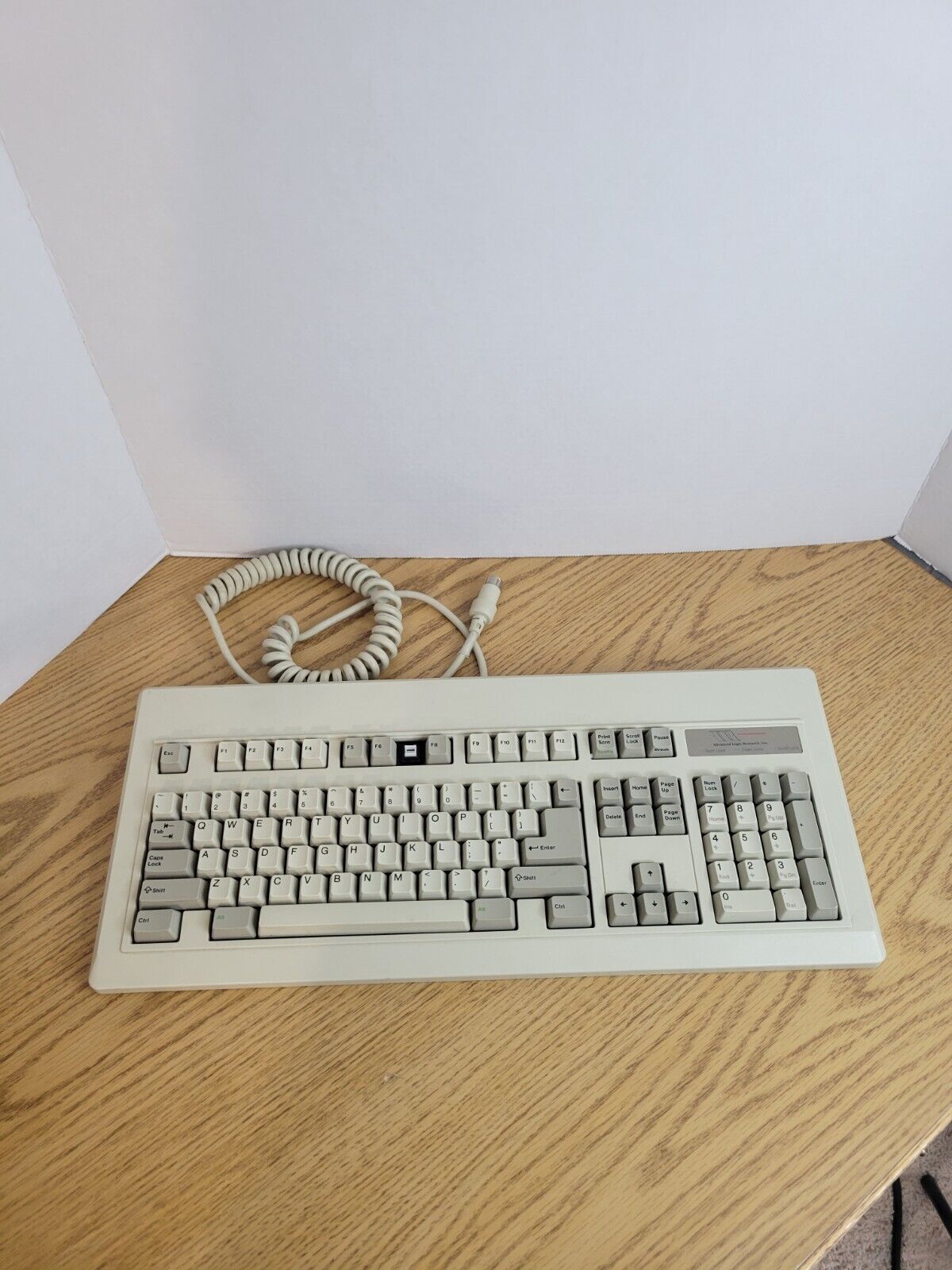 Vtg NMB RT101 White Wired Clicky Mechanical Computer Keyboard