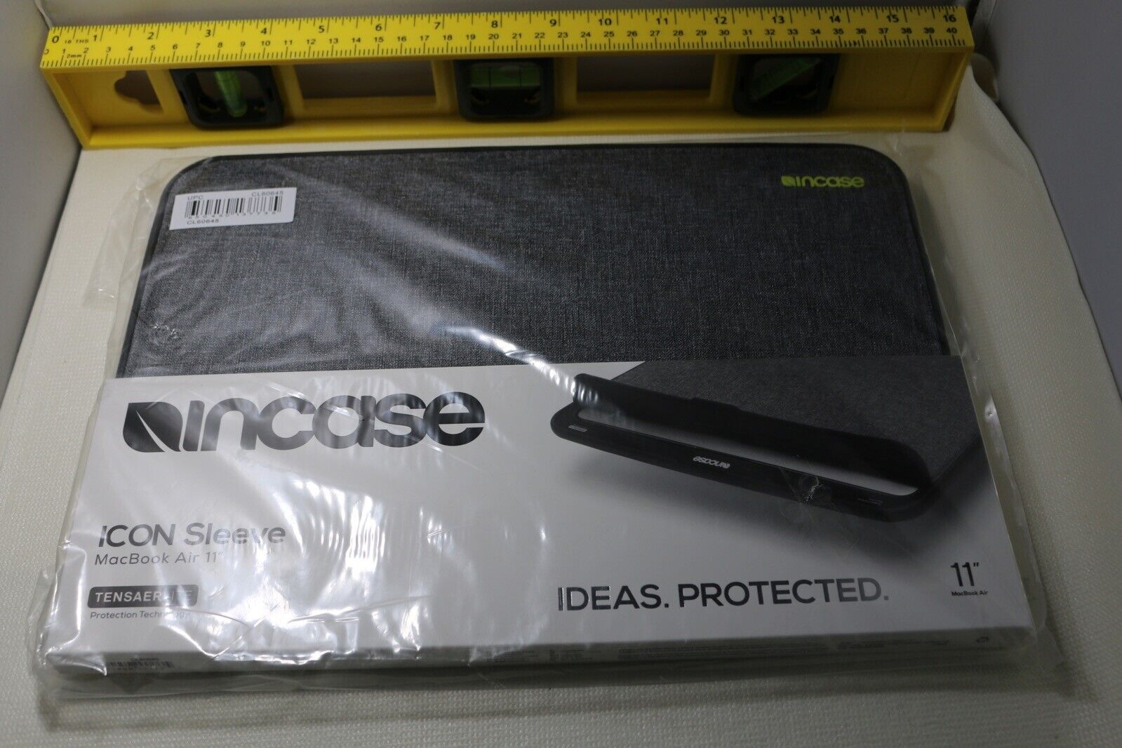 LAPTOP SLEEVE InCase Icon For MacBook Air 11 Inch Tensaer Lite (BRAND NEW)