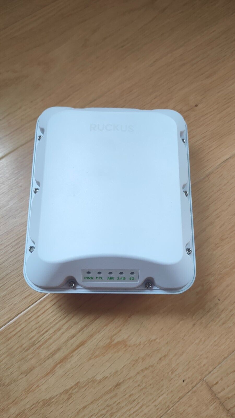 RUCKUS T350c Outdoor Access Point 901-T350-US40 -  BRAND NEW