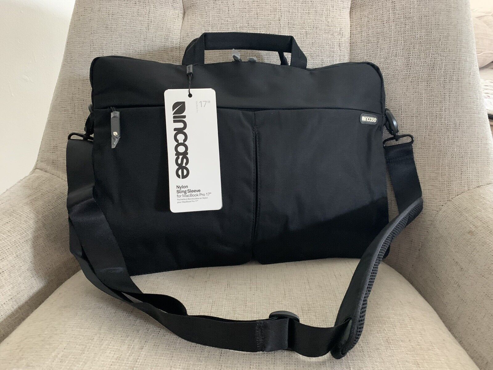 Incase Laptop Bag Crossbody 17” Brand New Well Made