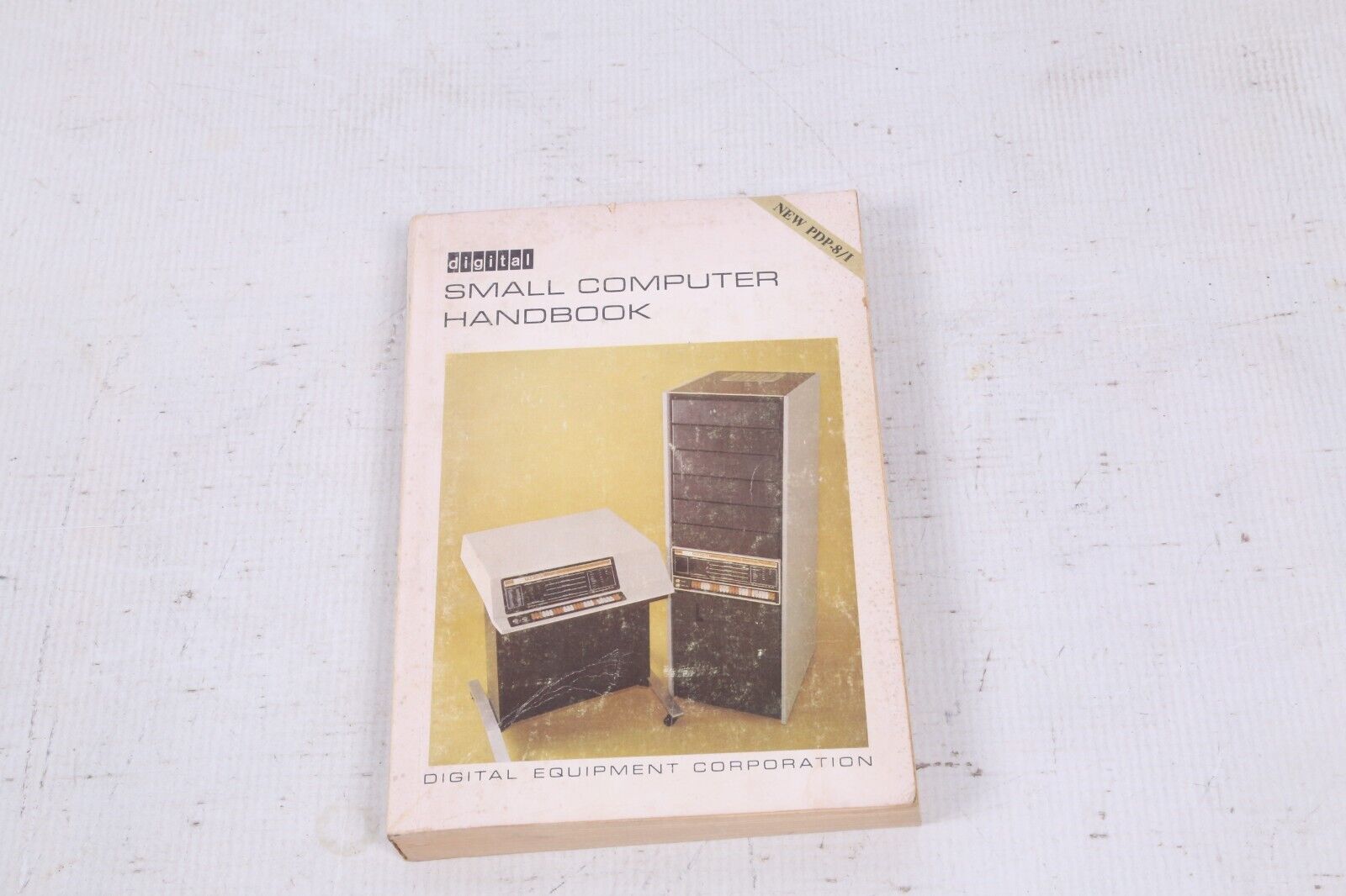 Vintage Digital Equipment Corp Small Computer  User Handbook PDP-8I From 1968