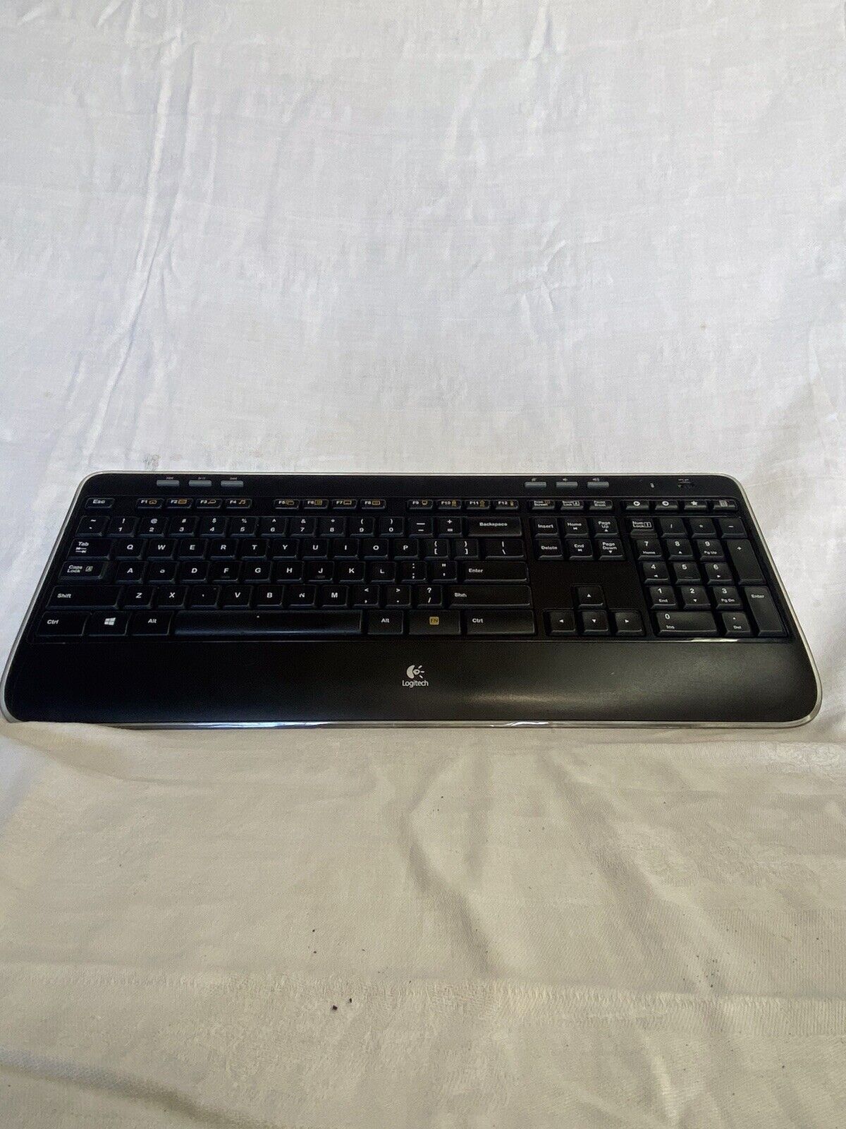 Logitech MK520 Wireless Keyboard Unused