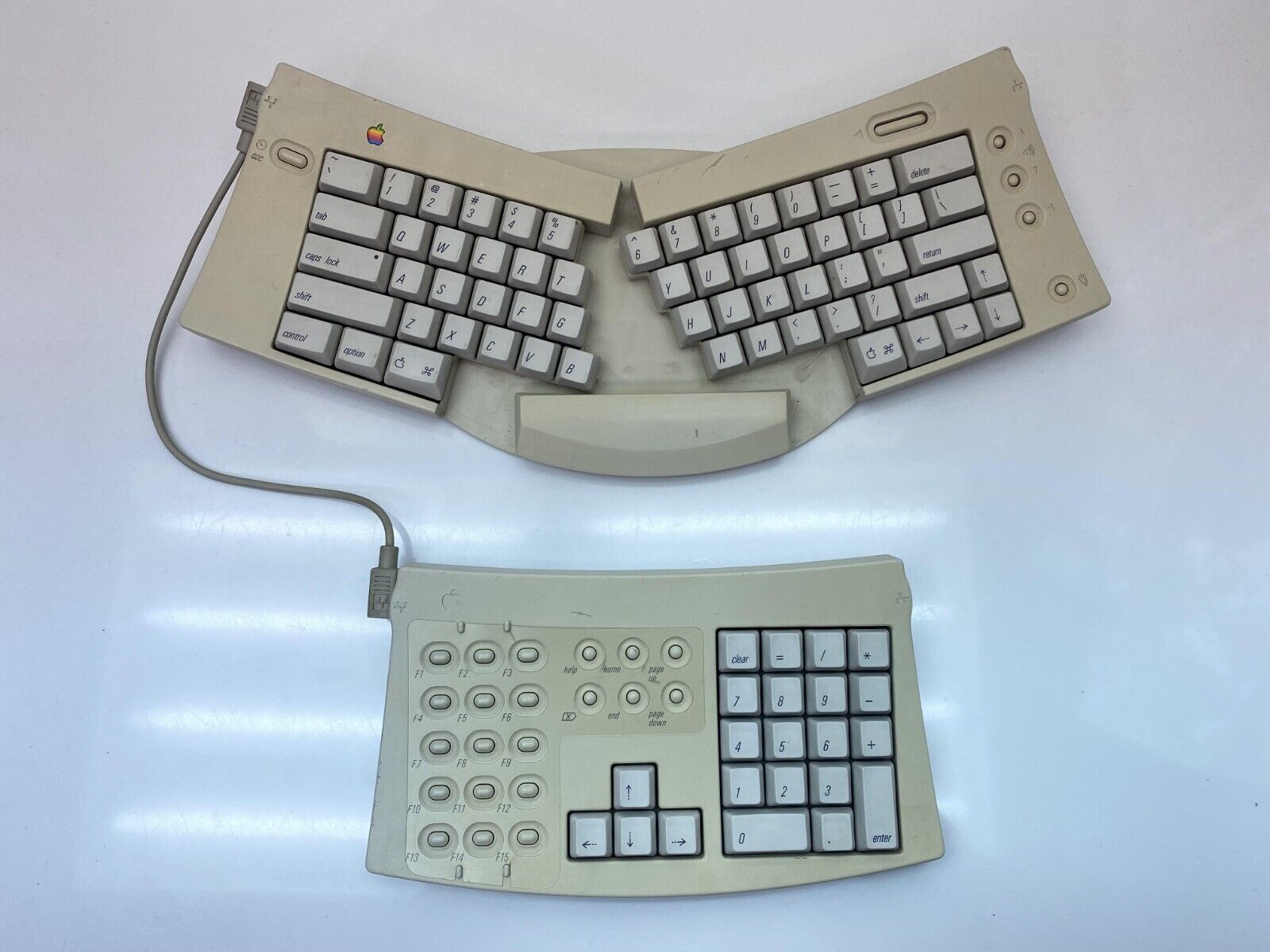 Vintage 1992 Apple M1242 Adjustable ADB Keyboard w/ Numeric Keypad
