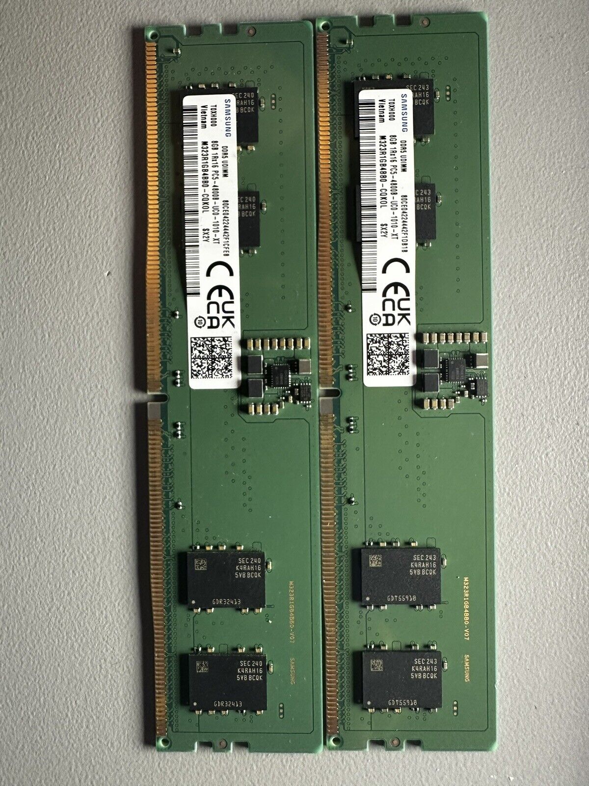 Lot of 2 - Samsung 8GB 1Rx16 PC5-4800B DDR5 Desktop RAM (2x 8gb, total 16gb)