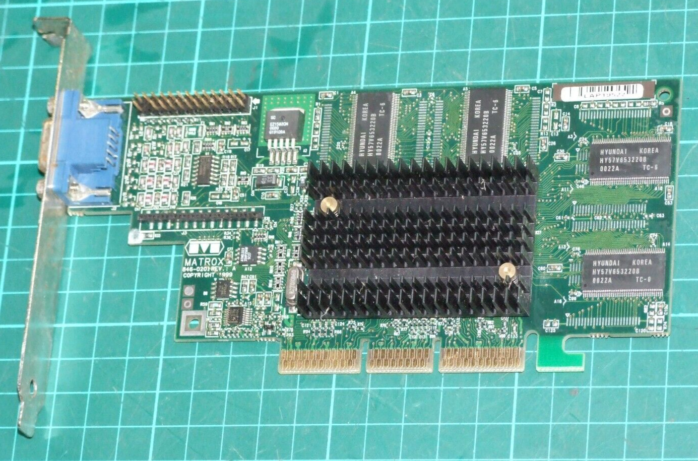Matrox MGA Millennium G400 846-0201 AGP VGA card G4+M4A32DG
