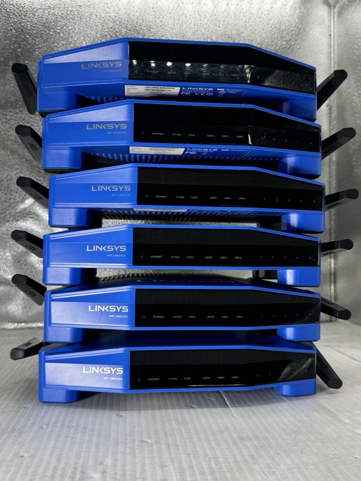 LOT OF 6 Linksys WRT 1900 ACS V2 Dual Band Ultra-Fast Wireless WiFi Router