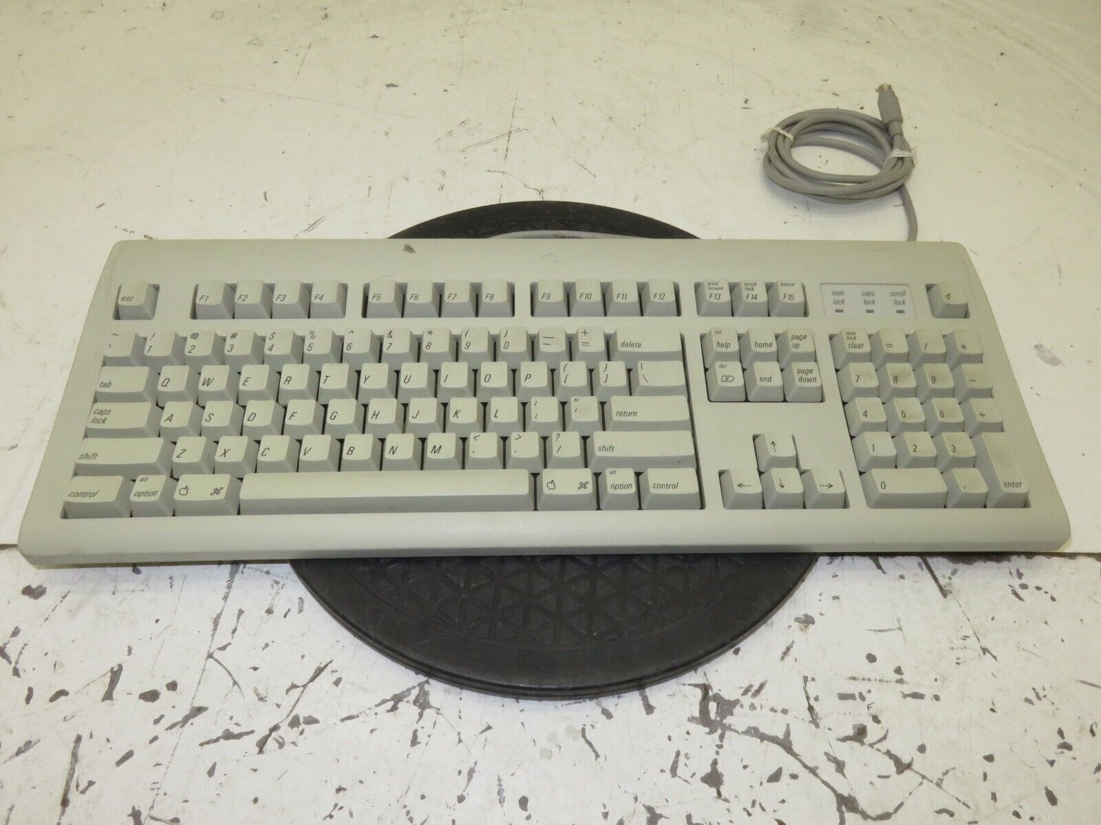Vintage Apple M2980 AppleDesign Keyboard