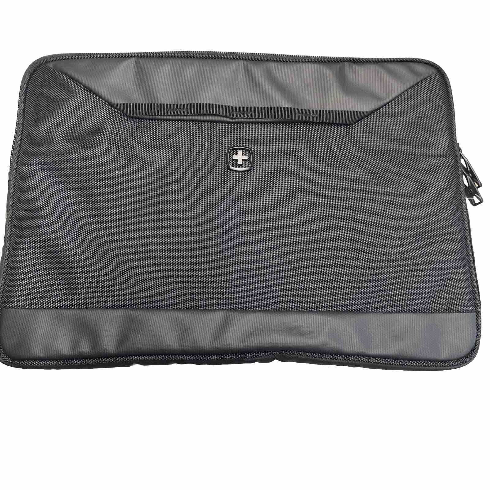 Swiss Gear Black Slim Protective Zippered Lined Laptop /Tablet Sleeve Accessory