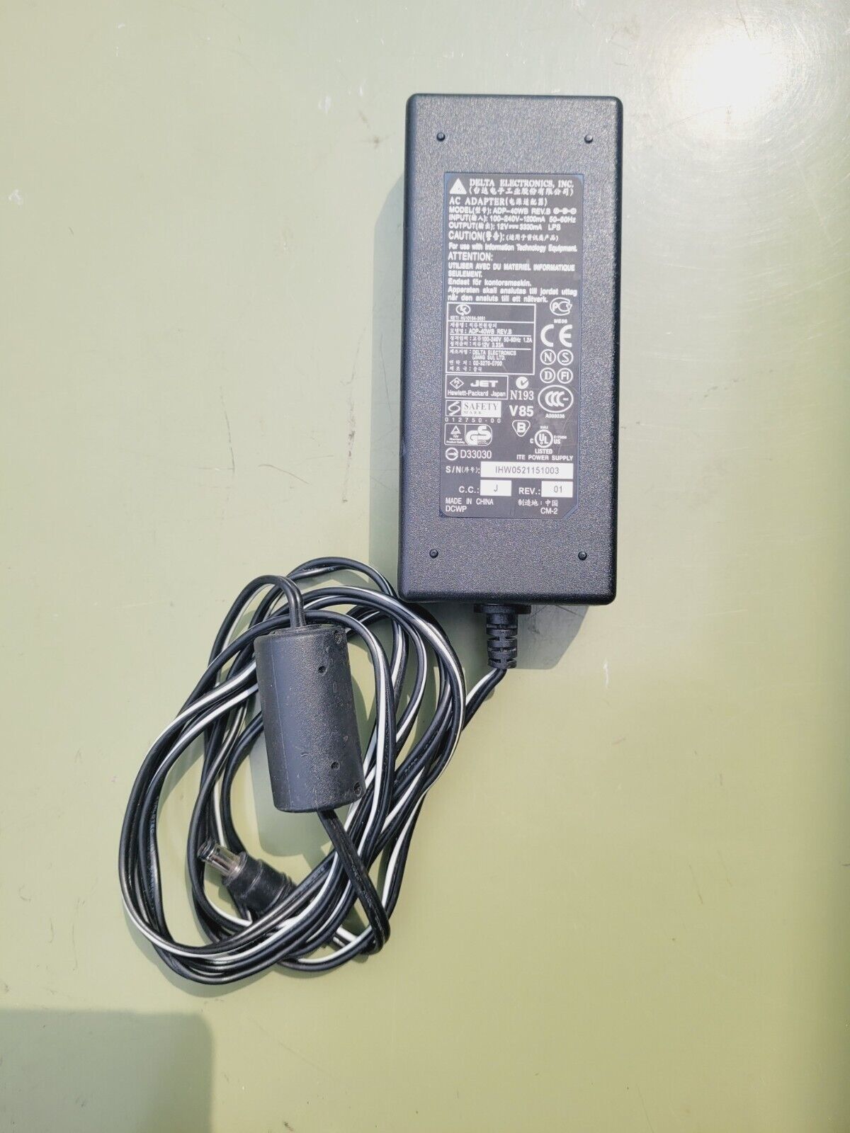 GENUINE OEM Delta  ADP-40WB Rev.B AC Adapter Power Source Charger Tested Working