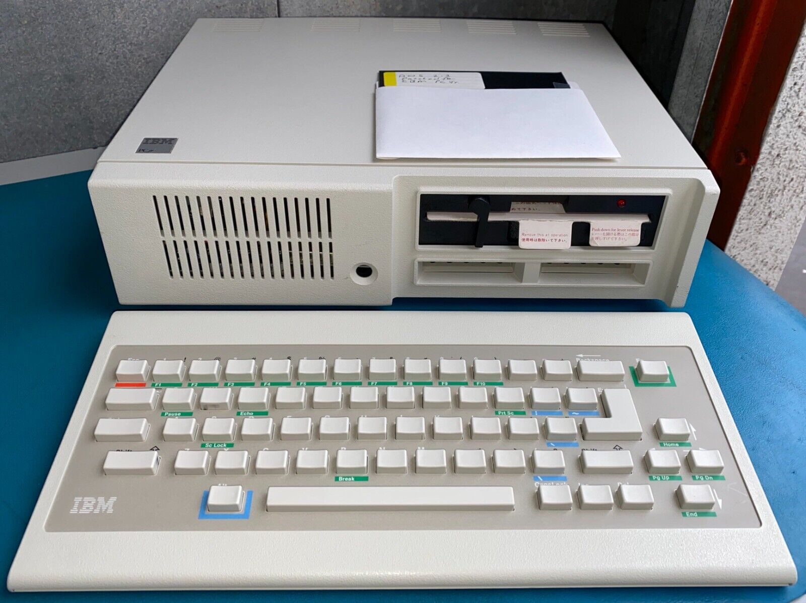 Refurbished IBM PCjr Computer 128Kb RAM with Keyboard  (No Power Supply)    KL