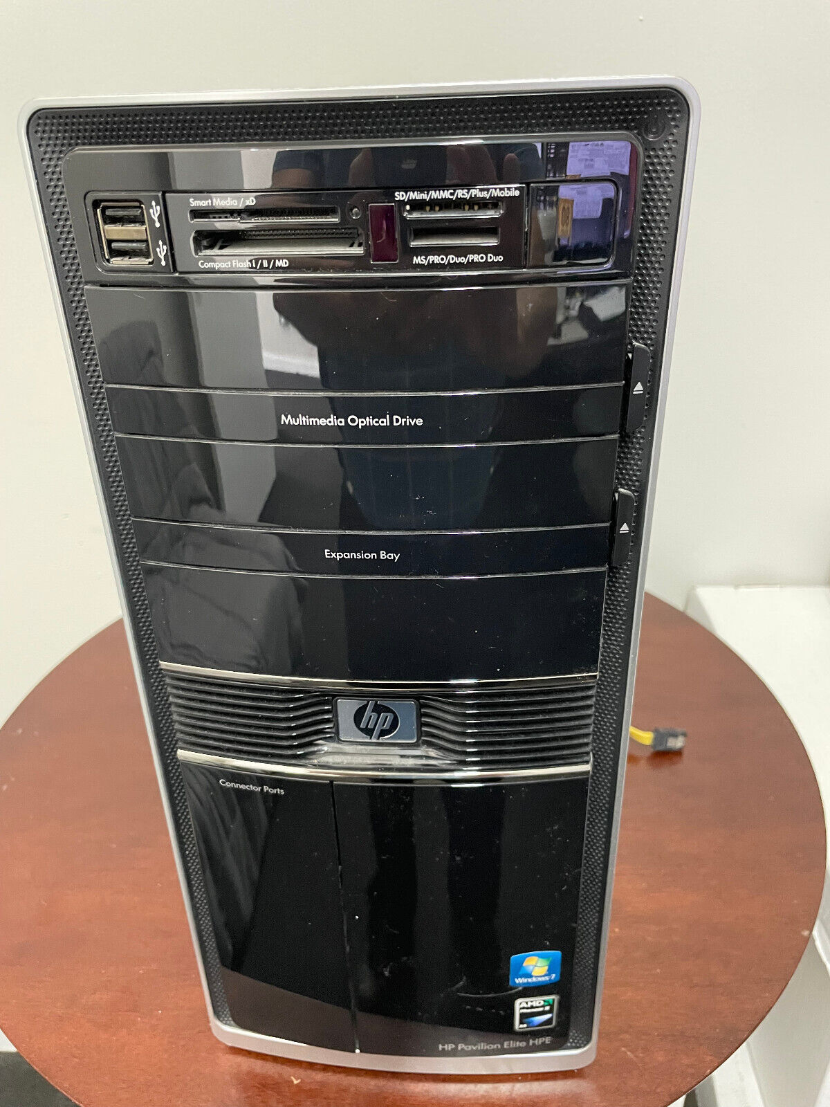 HP Pavilion Elite HPE-210Y Desktop included Win 10 Home Activated