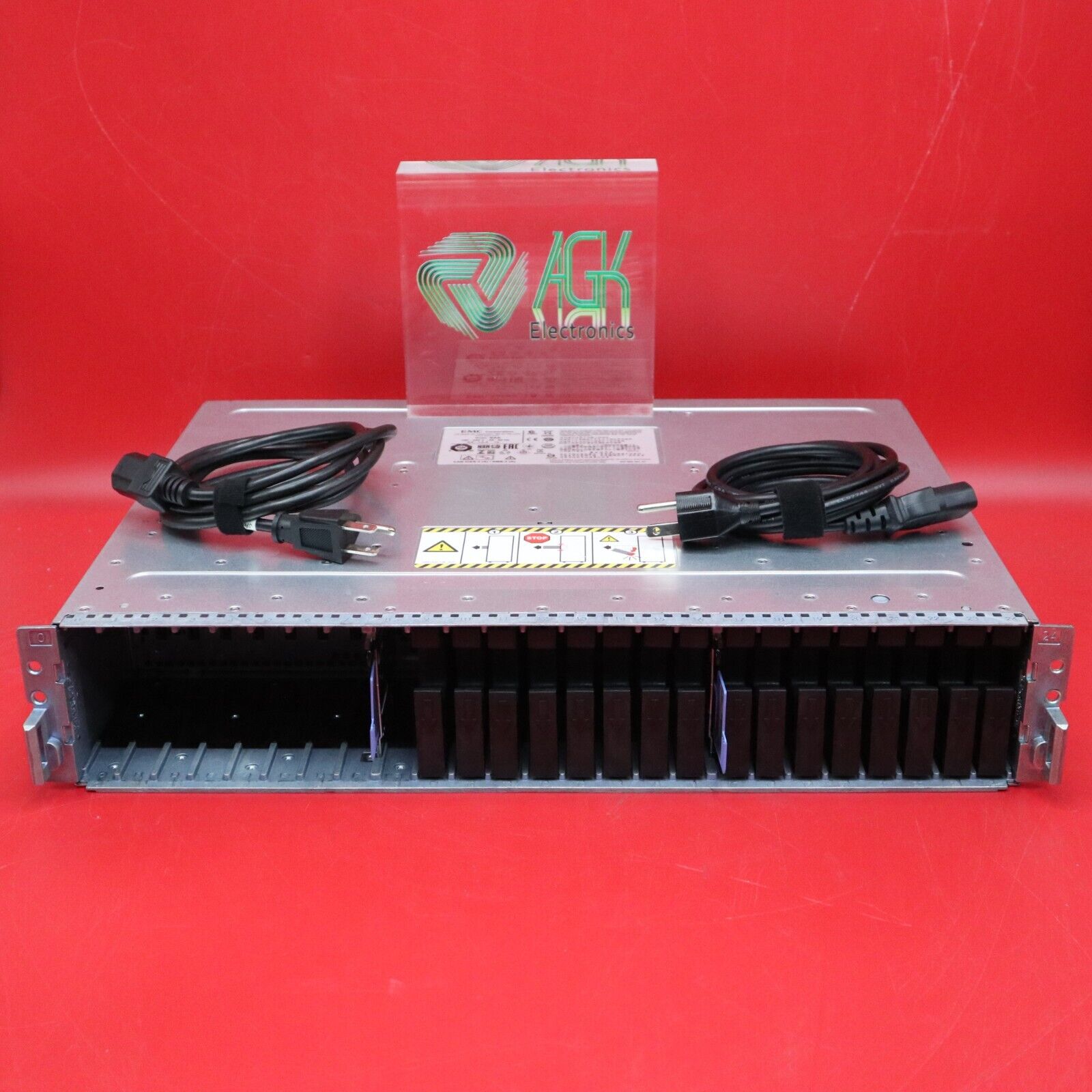 EMC 100-562-712 VNX6GSDAE25 EMC Hard Disk Array Enclosure 2x PSU 2x 303-104-000