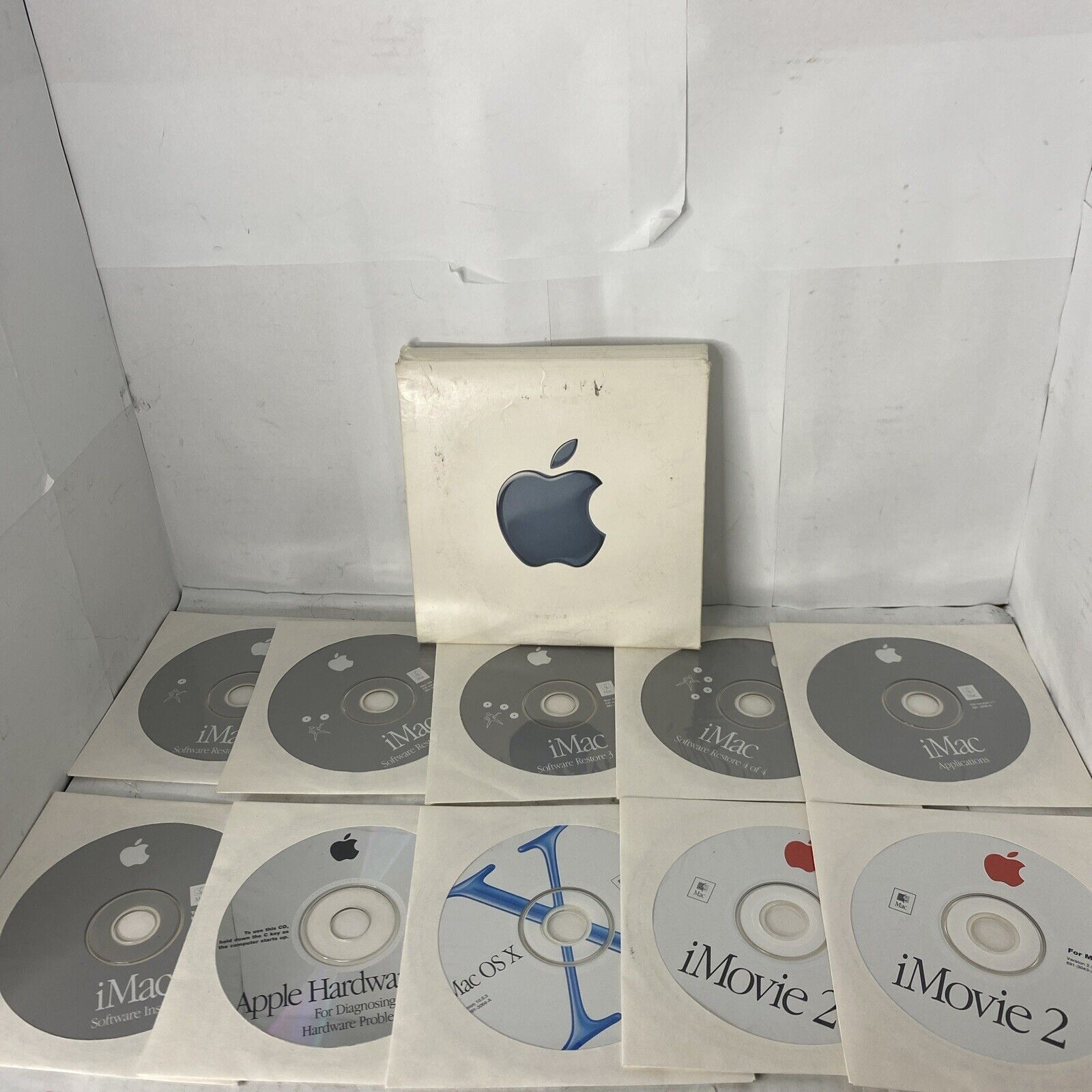 Apple iMac 10 CDs Bundle Software Restore CD\'s of OS 9.1, Mac OS X 10.0.3