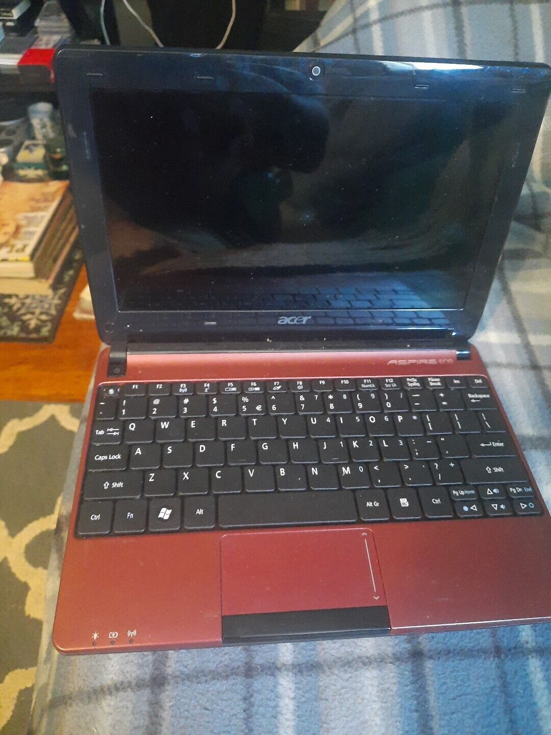 Acer Aspire One Mini Laptop D257-13404 10.1