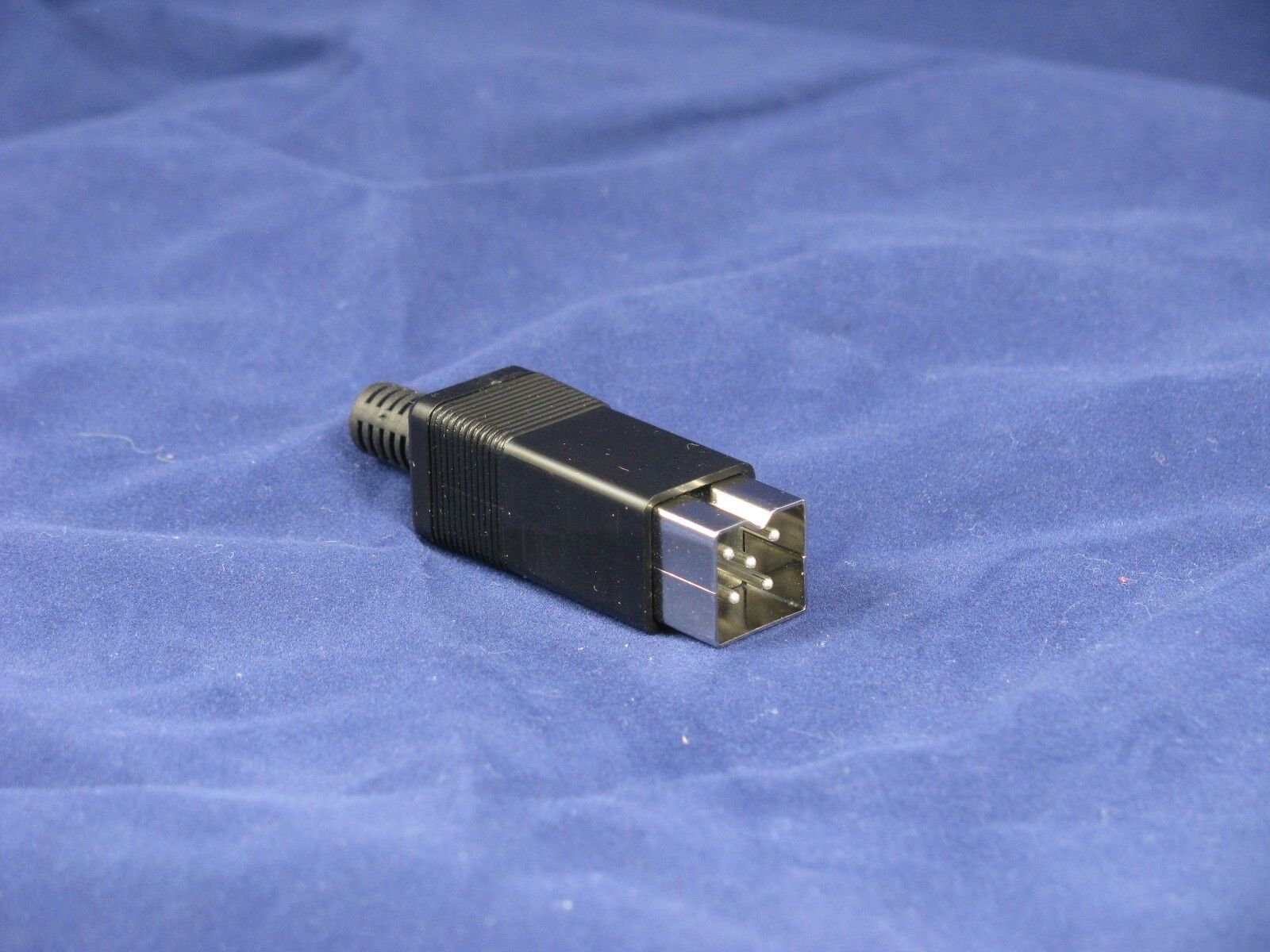 2x-Commodore 128,Amiga 500,600 Square DIN 5-pin male power connector (QTY  2)