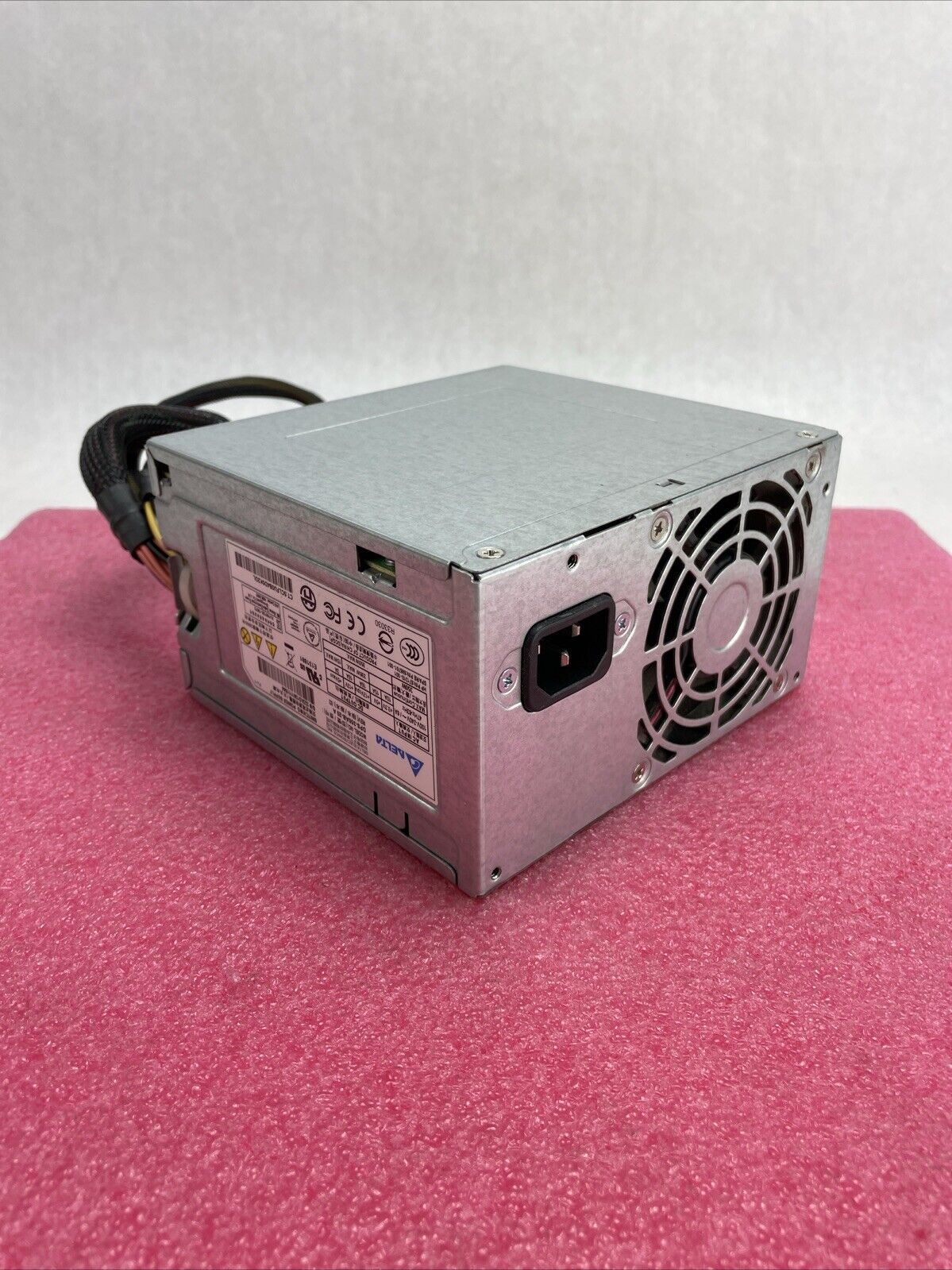Delta Electronics DPS-350AB-20 A 350W Power Supply