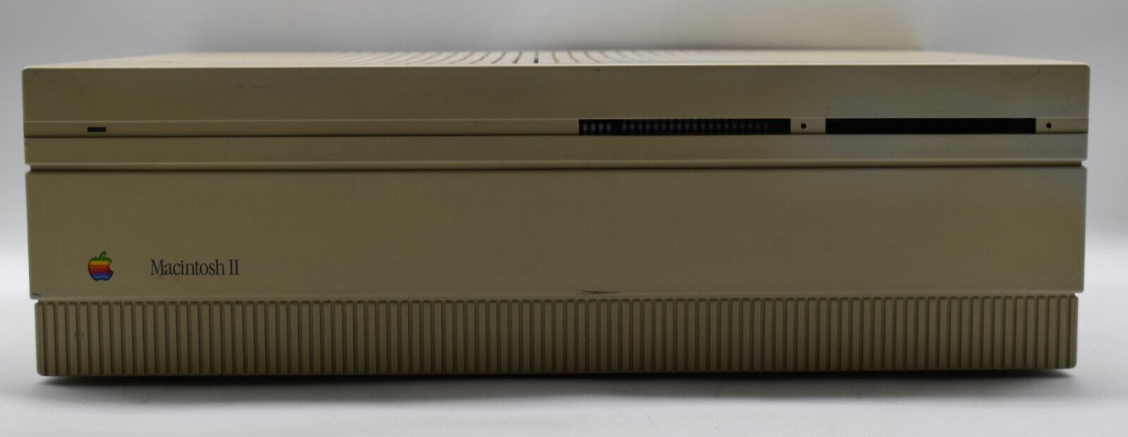 Vintage Rare Apple MACINTOSH II Computer Model M5000 No Power