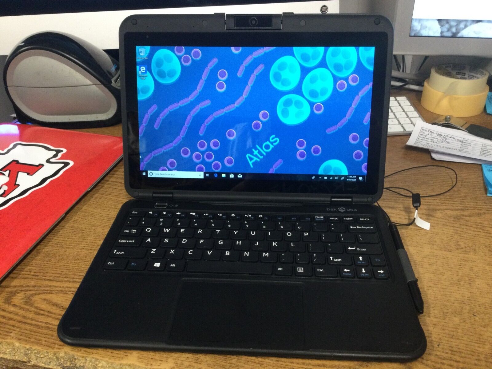 Bak USA Atlas 2-in-1 Laptop/Tablet PC Intel Atom x5-Z8350 4GB RAM 128GB SSD