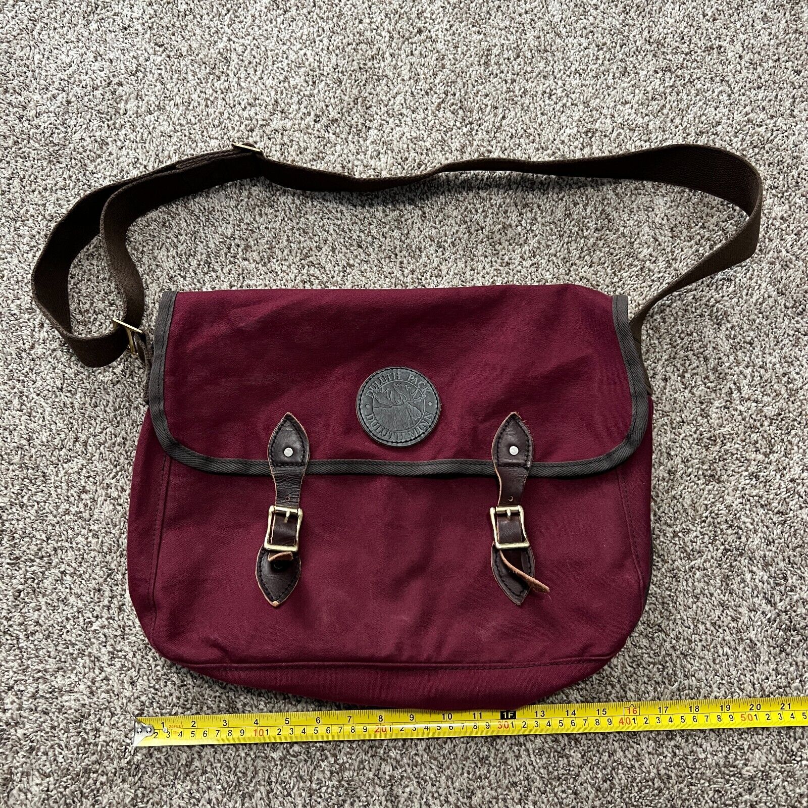 Duluth Pack Messenger Standard Book Bag Cross Body Laptop USA Burgundy Leather