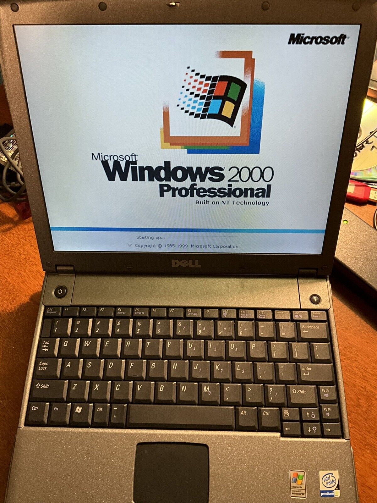 Rare Vintage Dell Latitude X200 Pentium III 3 Windows 2000 Computer Notebook