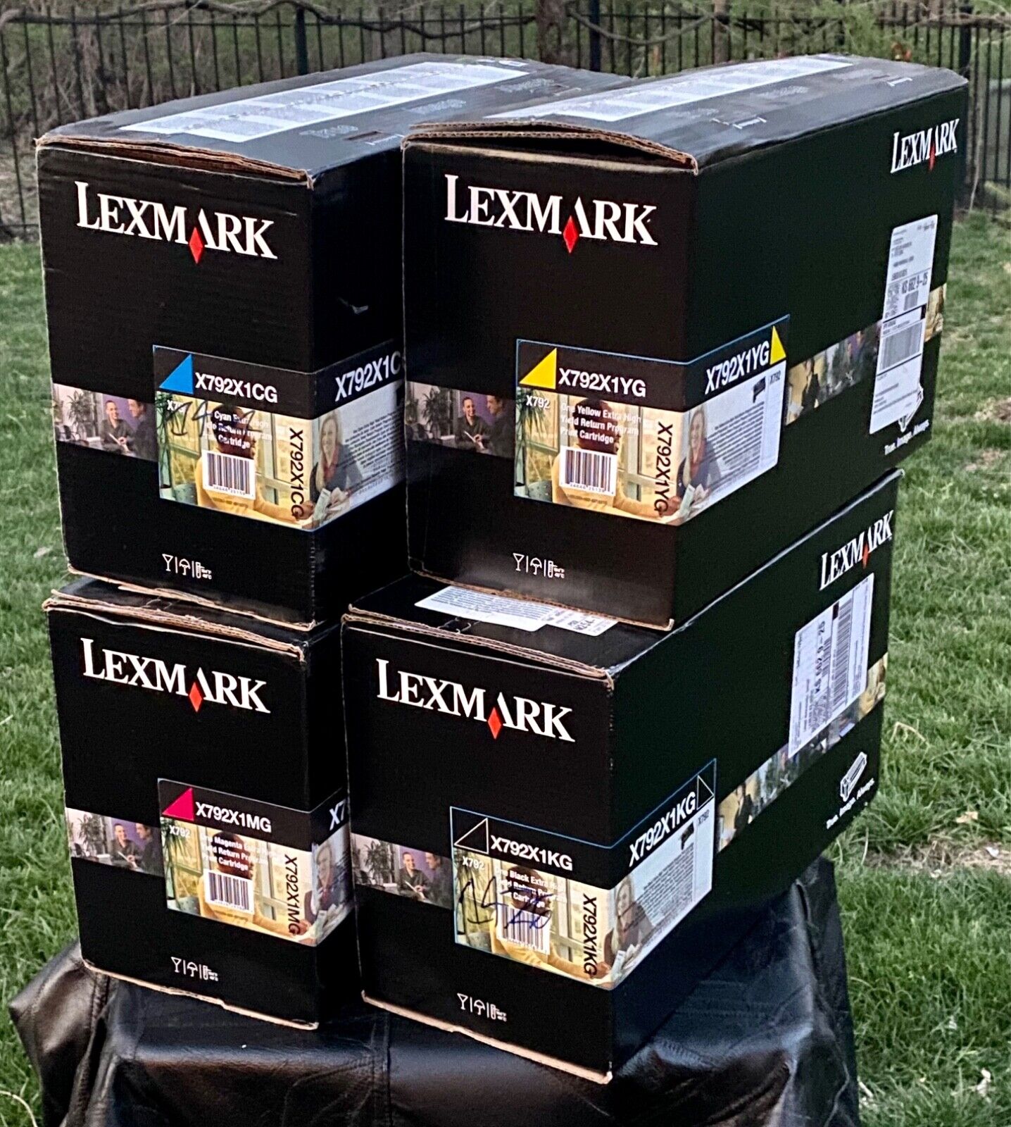 Lexmark Extra High Yield Return Program Toner Cartridge, Genuine OEM Bundle