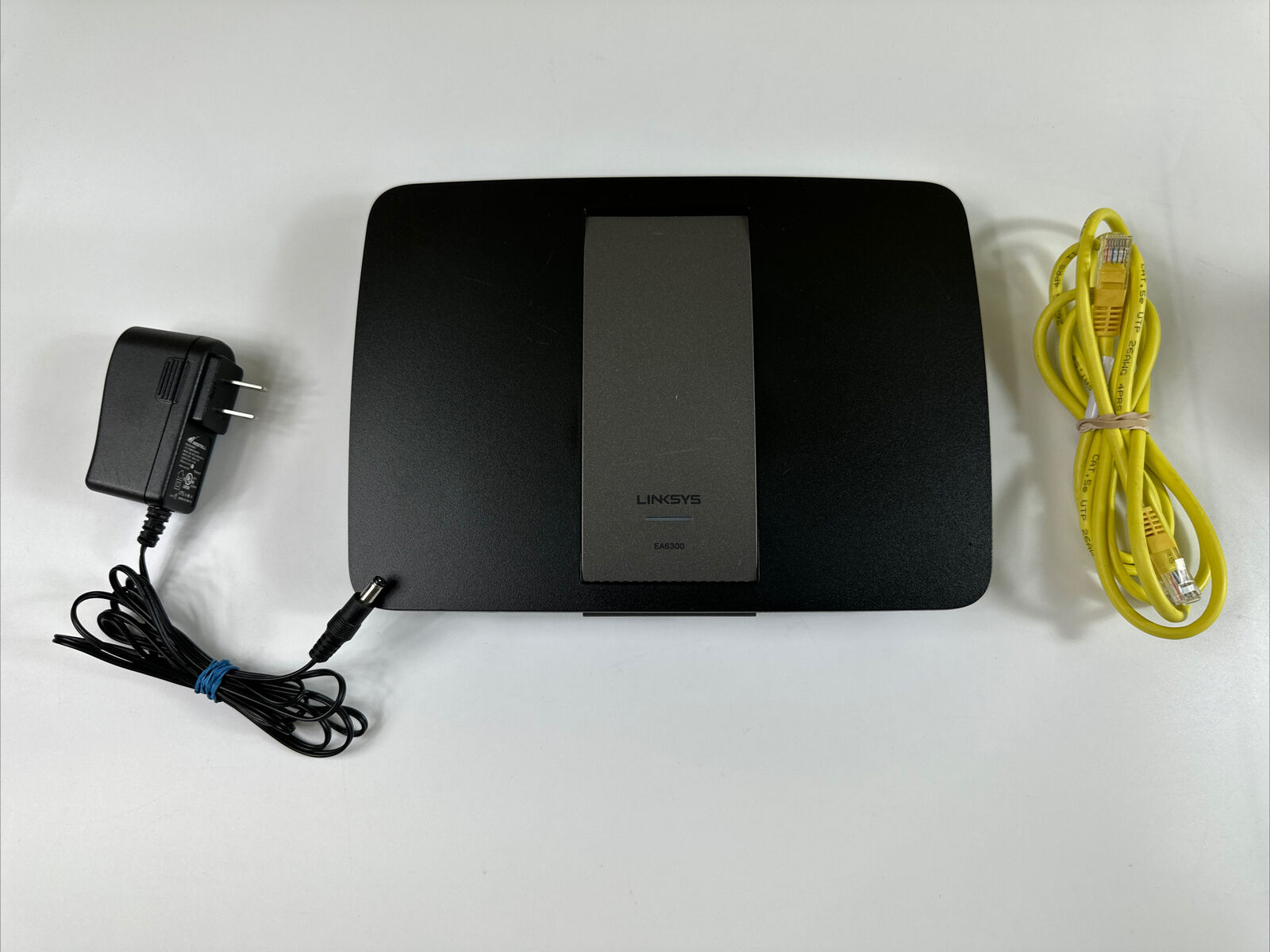 Cisco LinkSys EA6300 4-Port Gigabit Wireless Router EA6300V1