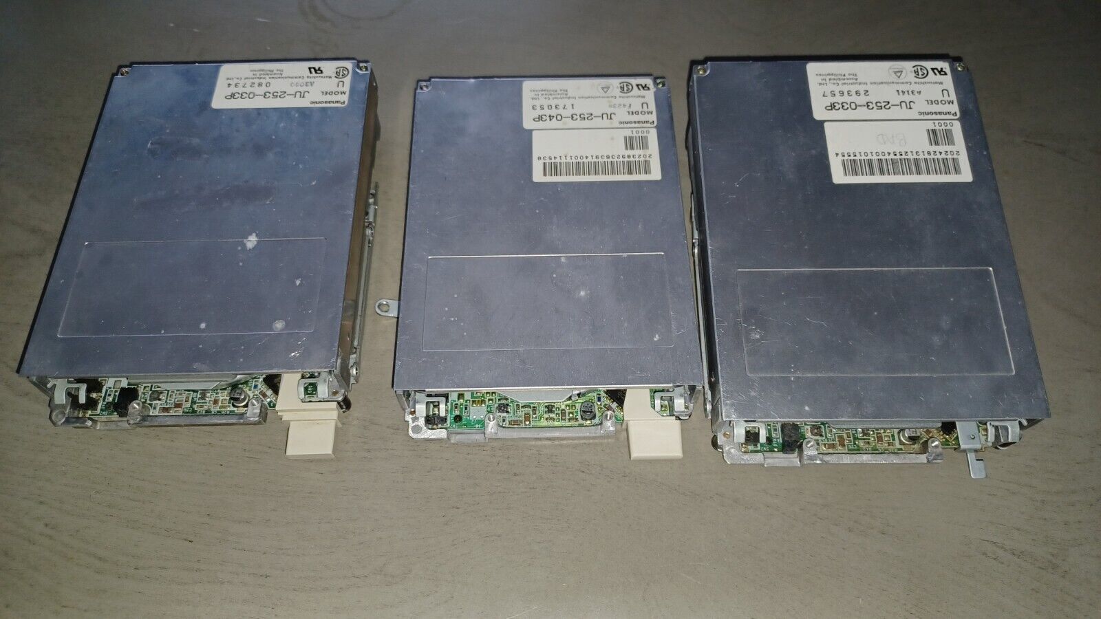 Commodore Amiga 500 Floppy Drives x 3 , Wont read,Not Working ,Parts or Repair 