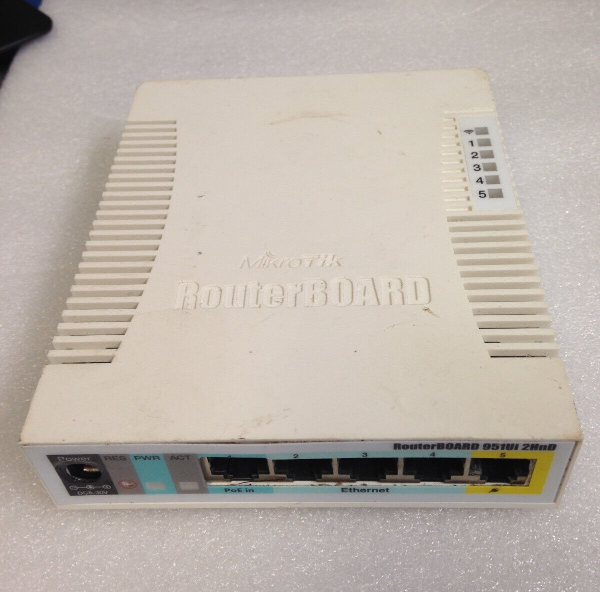 Mikrotik RouterBOARD RB951Ui-2HnD , ID: TV7RB951U-2HND