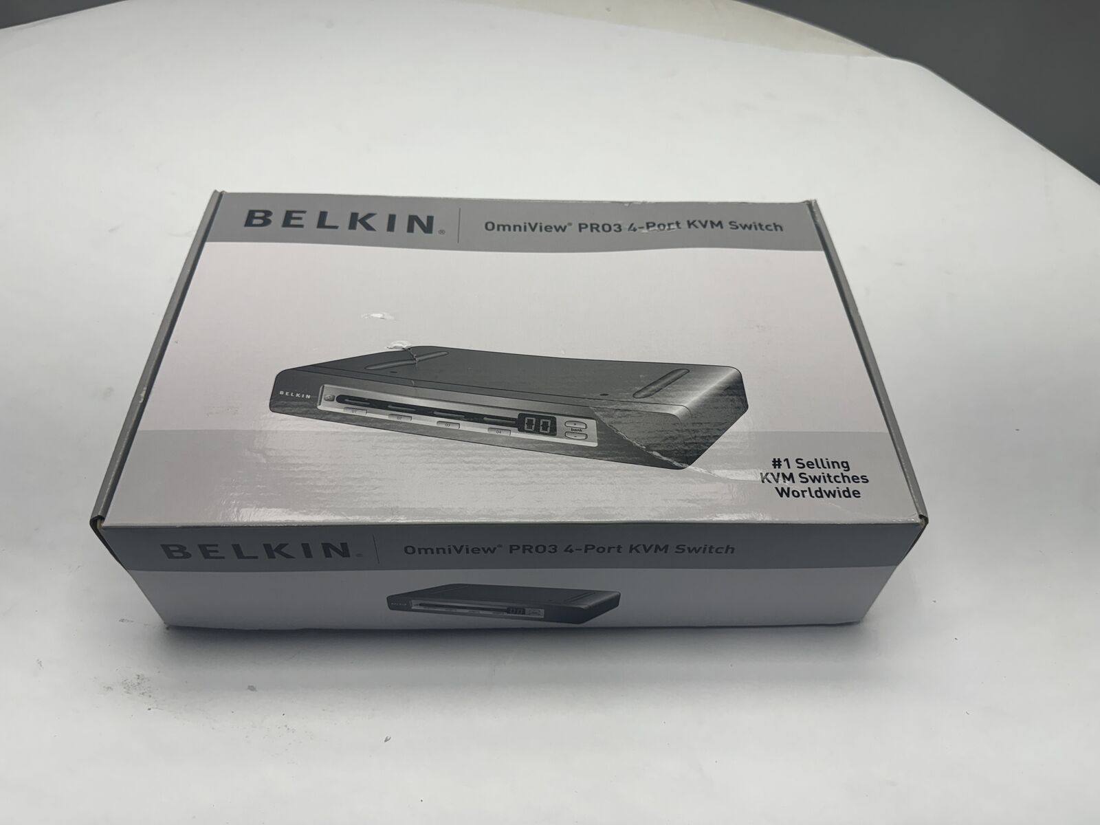 NEW Belkin OmniView PRO3 16-Port KVM Switch F1DA116Z