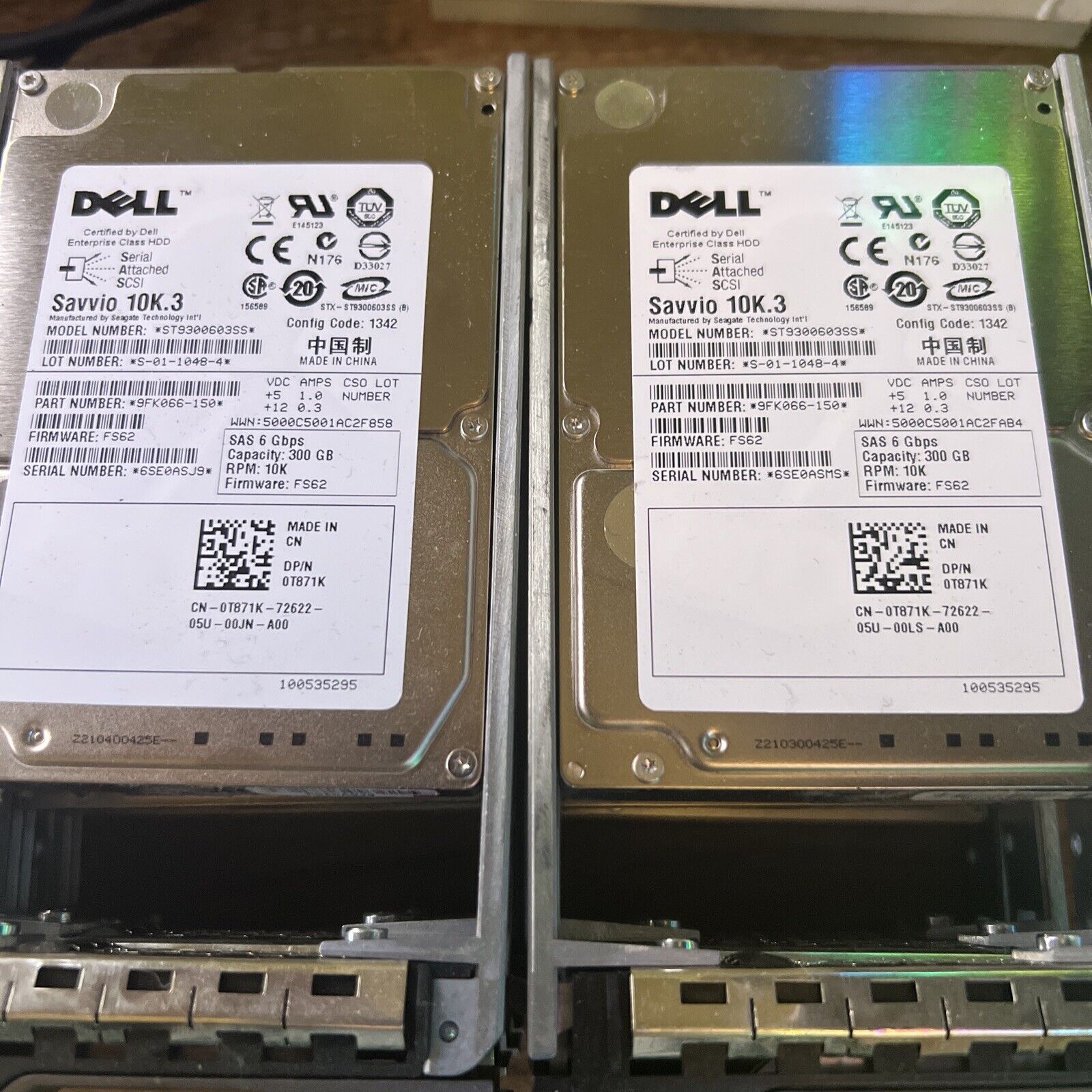 Dell 300GB SAS 2.5 inch 10K ST9300603SS server hard disk D/PN: 0T871K