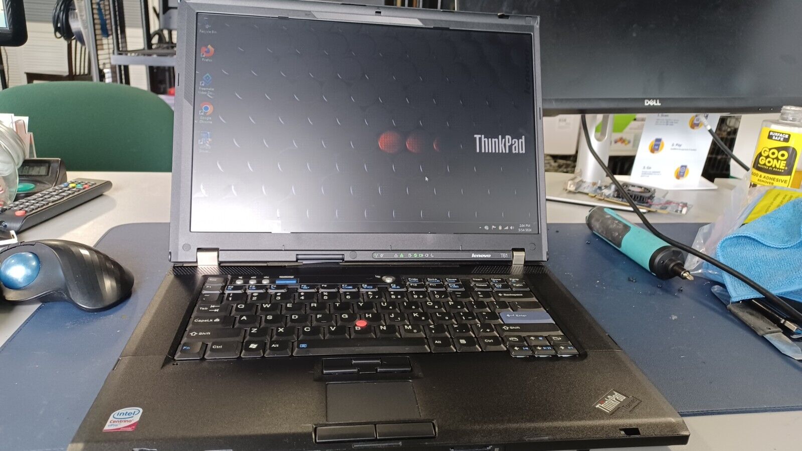 Vintage Lenovo ThinkPad T61 Core 2 Duo T9300 2.50GHz 2GB RAM 80GB HDD Windows 7