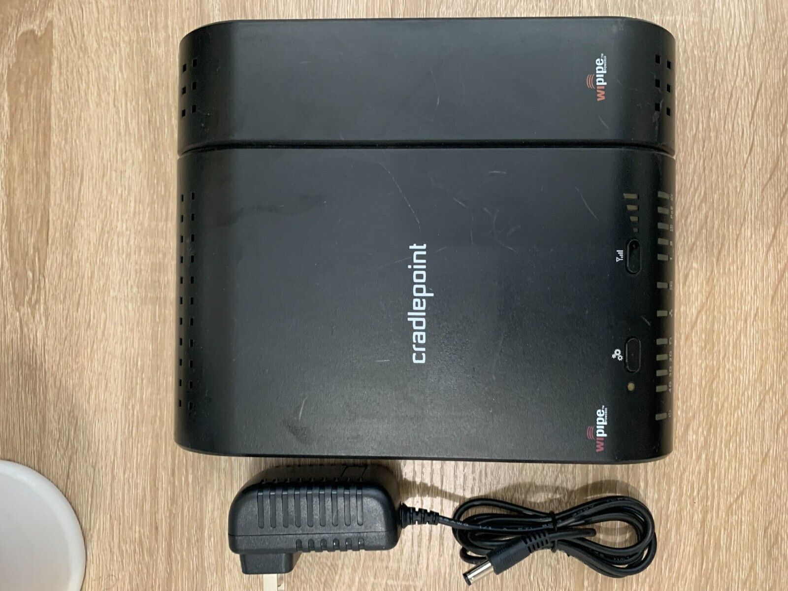 Cradlepoint CBA750B 3G/4G Cellular Router W/ MC200LE-VZ Modem No Antenna 