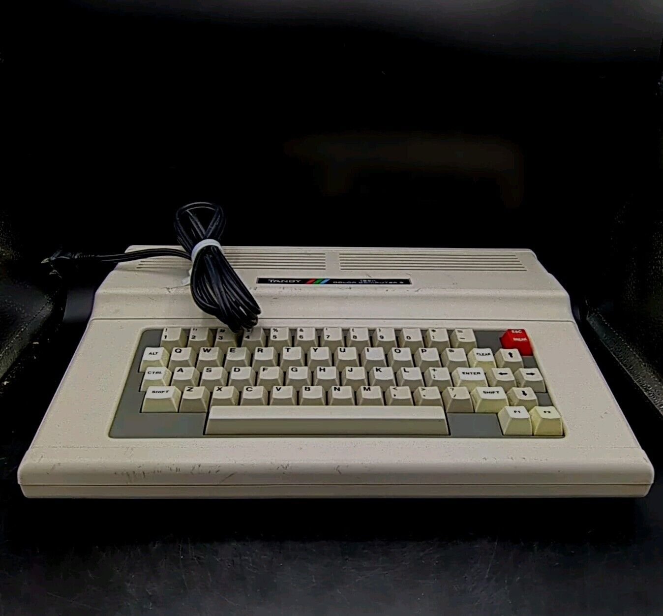 Vintage 1986 Tandy 128K Color Computer 3 Radio Shack 26-3334, Powers Up