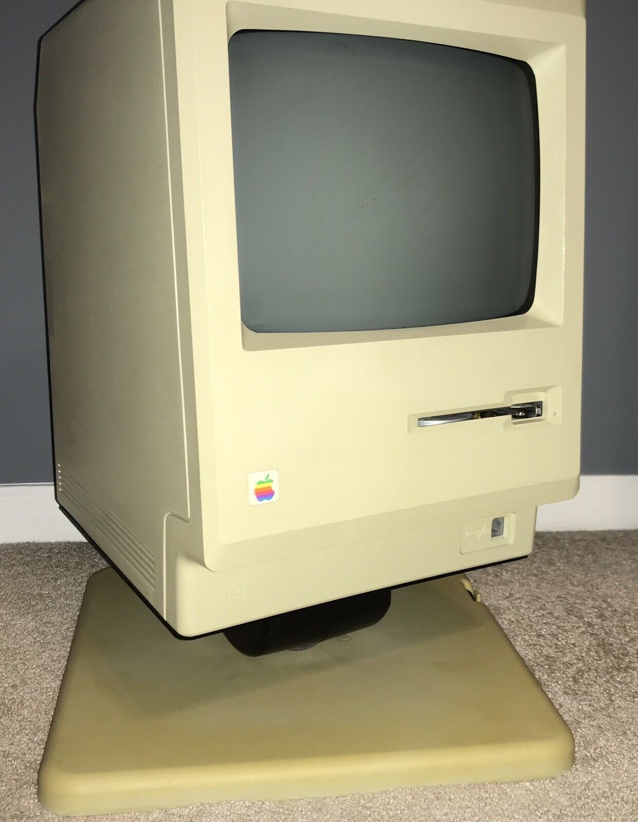 RARE 1984 Macintosh 128K MacTilt TILT SWIVEL Stand Mac 512K Plus Metal Very NICE