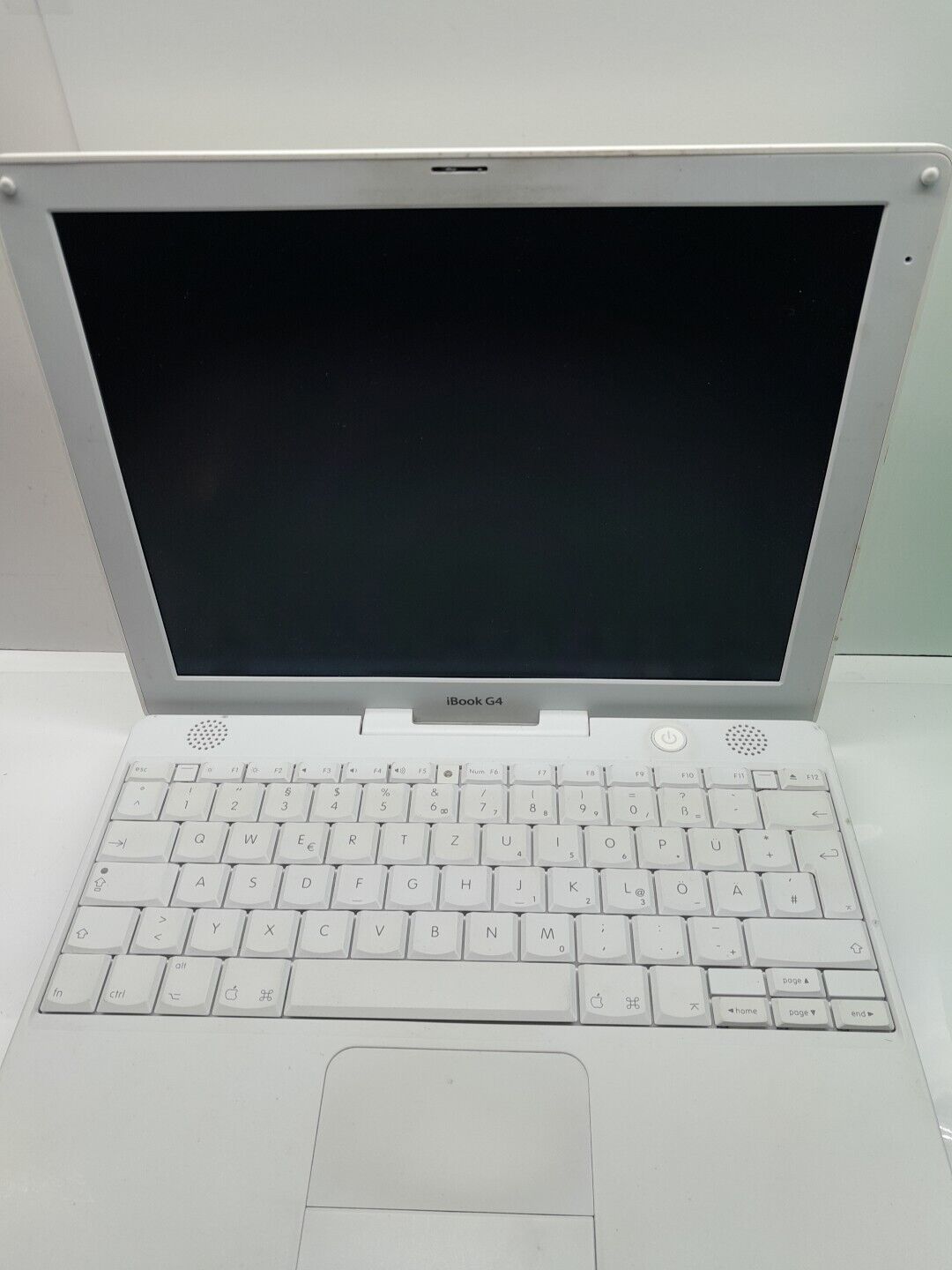 Apple iBook G4 A1133 Laptop For Parts Only Untested